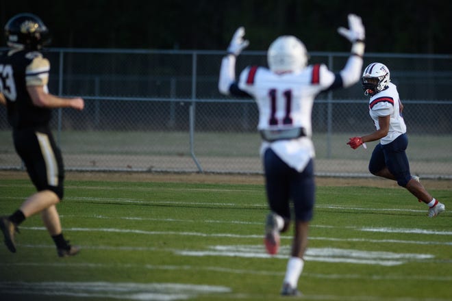 Gray's Creek football's Jerry Garcia, Westover's Joshua Jones among