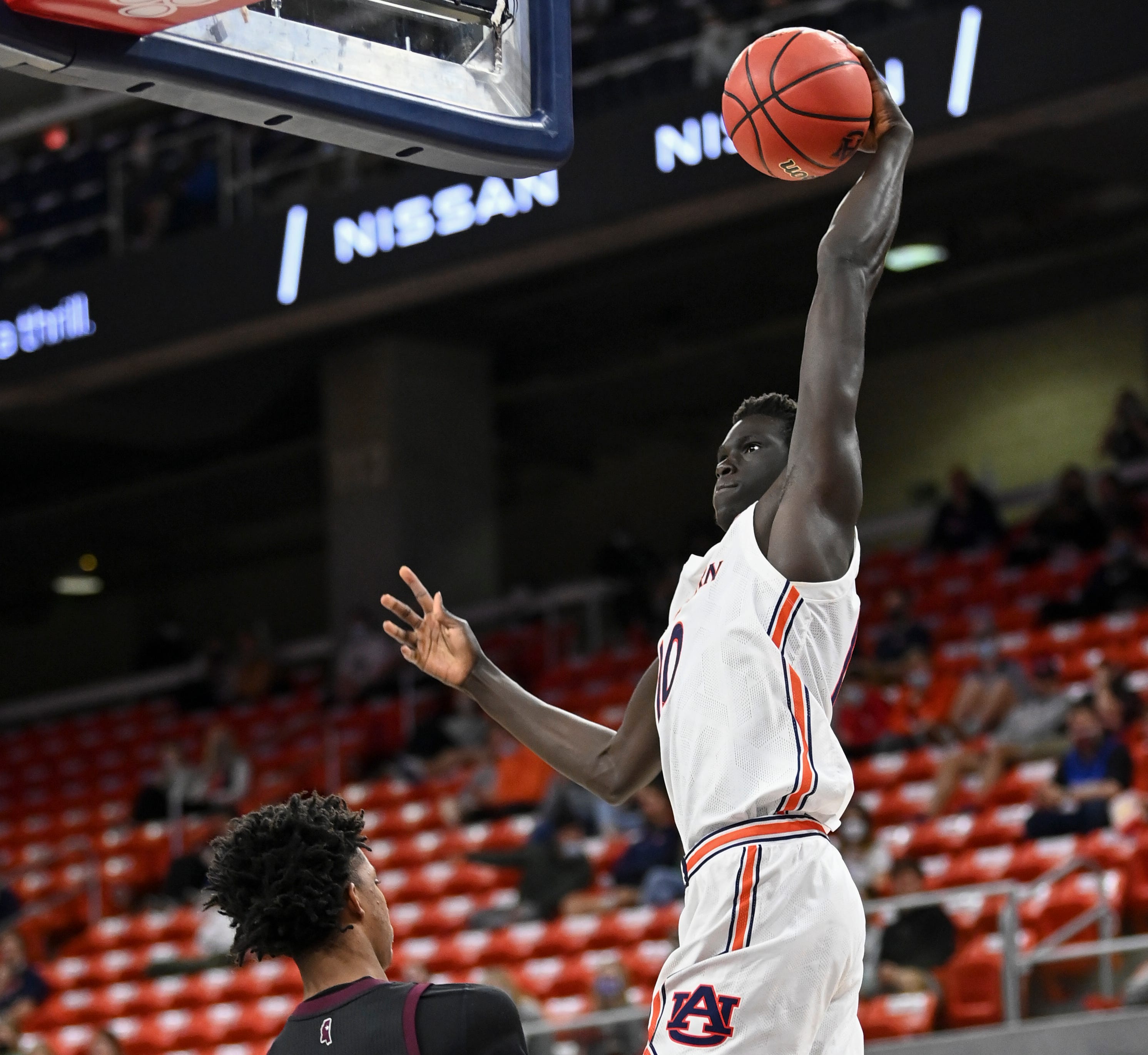 Auburn basketball JT Thor declares for NBA Draft