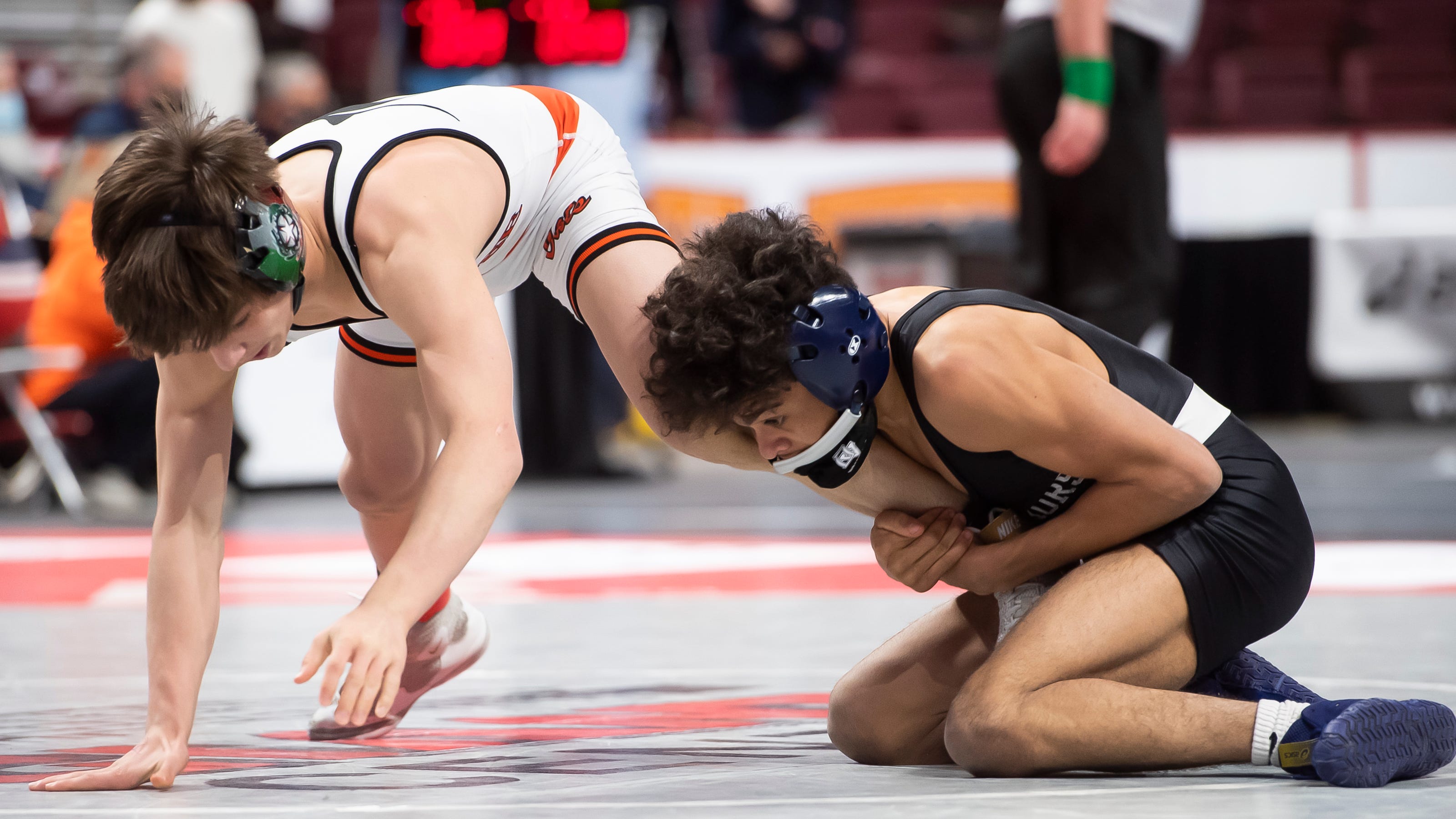 PIAA Class 3A state wrestling tournament Live updates of Saturday's action