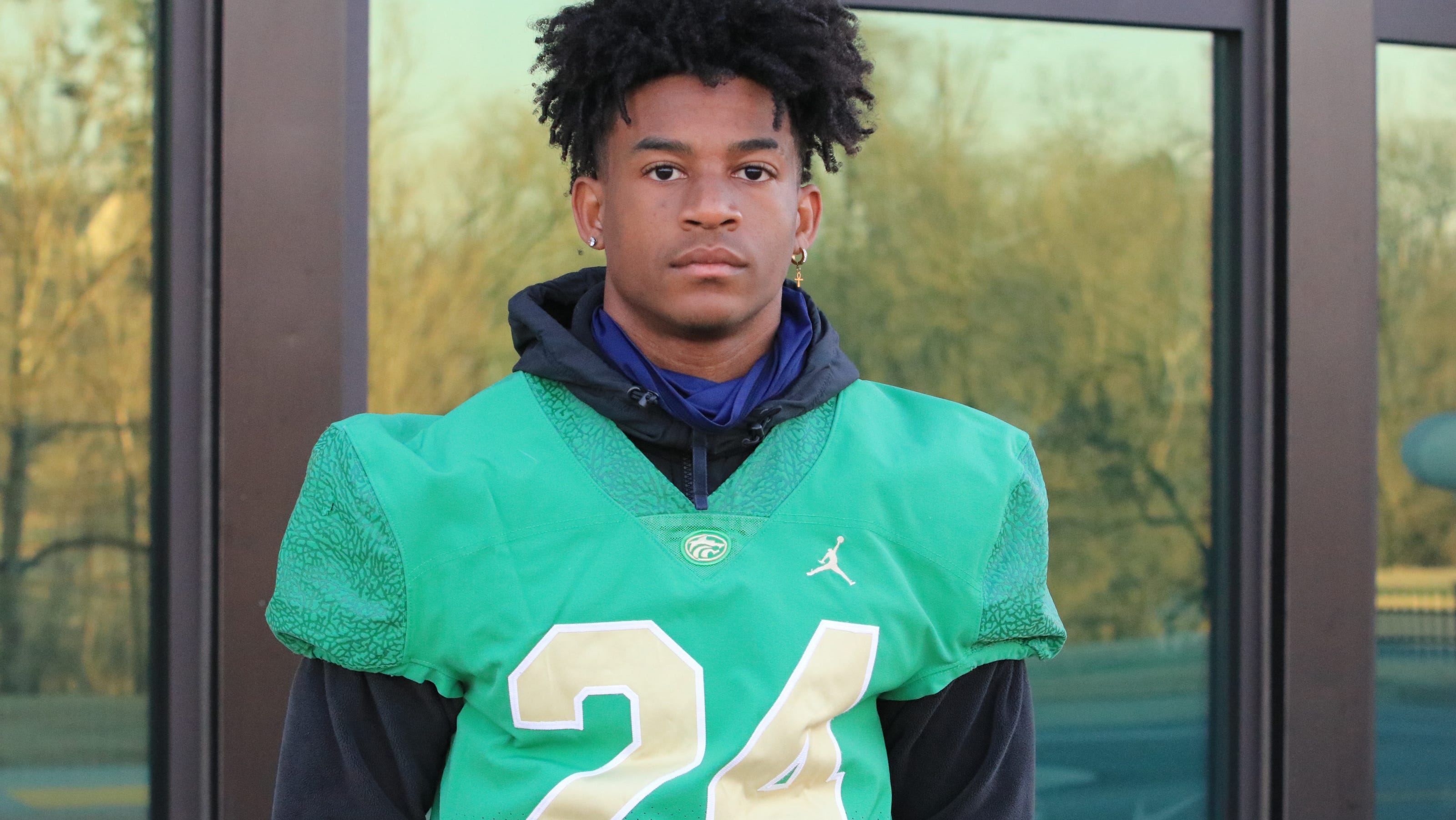 Buford's Isaiah Bond considering UGA football