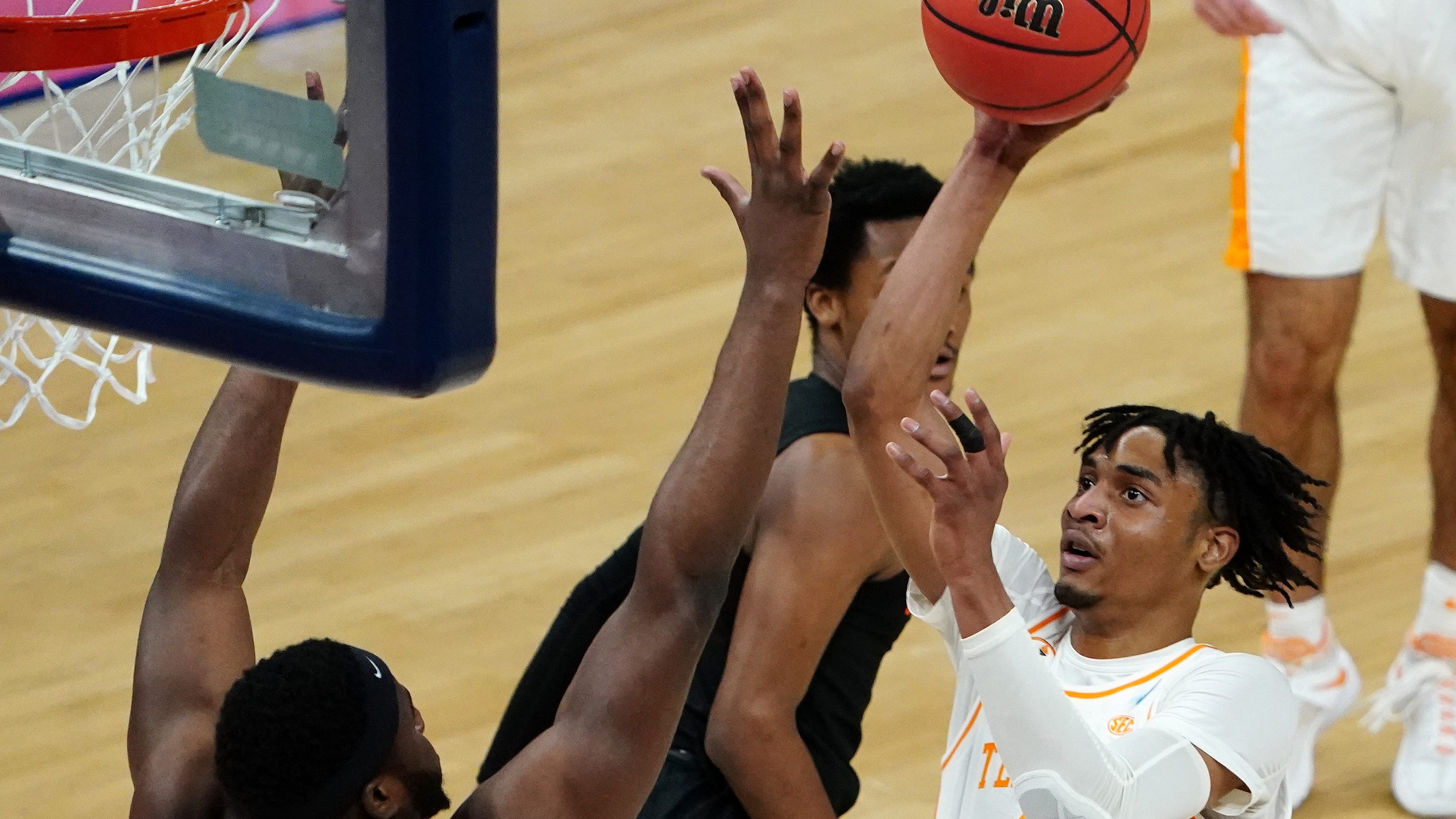 Tennessee basketball's Keon Johnson NBA Combine vertical leap record