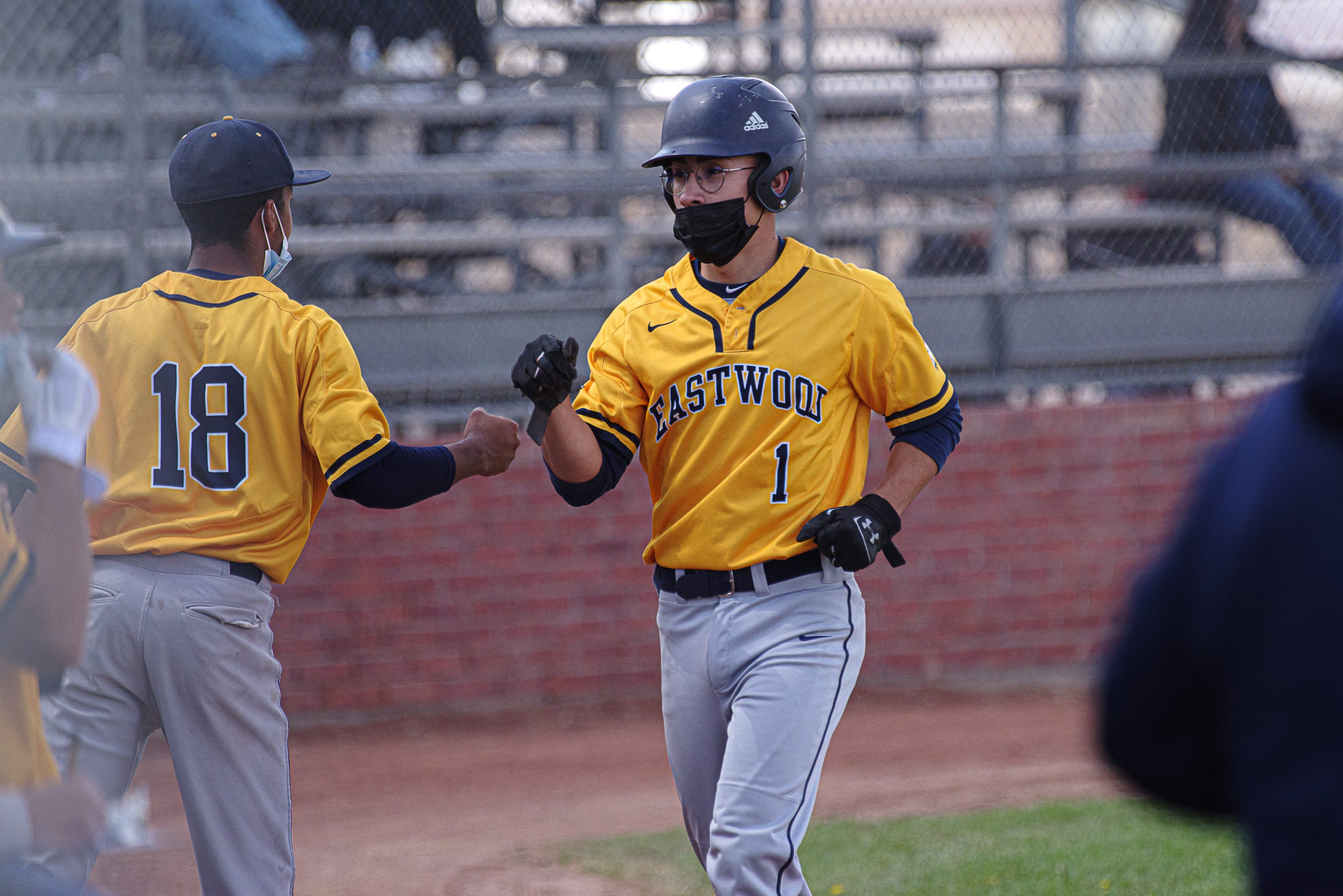 Former Coronado star Ivan Melendez gives Texas Longhorns solid bat