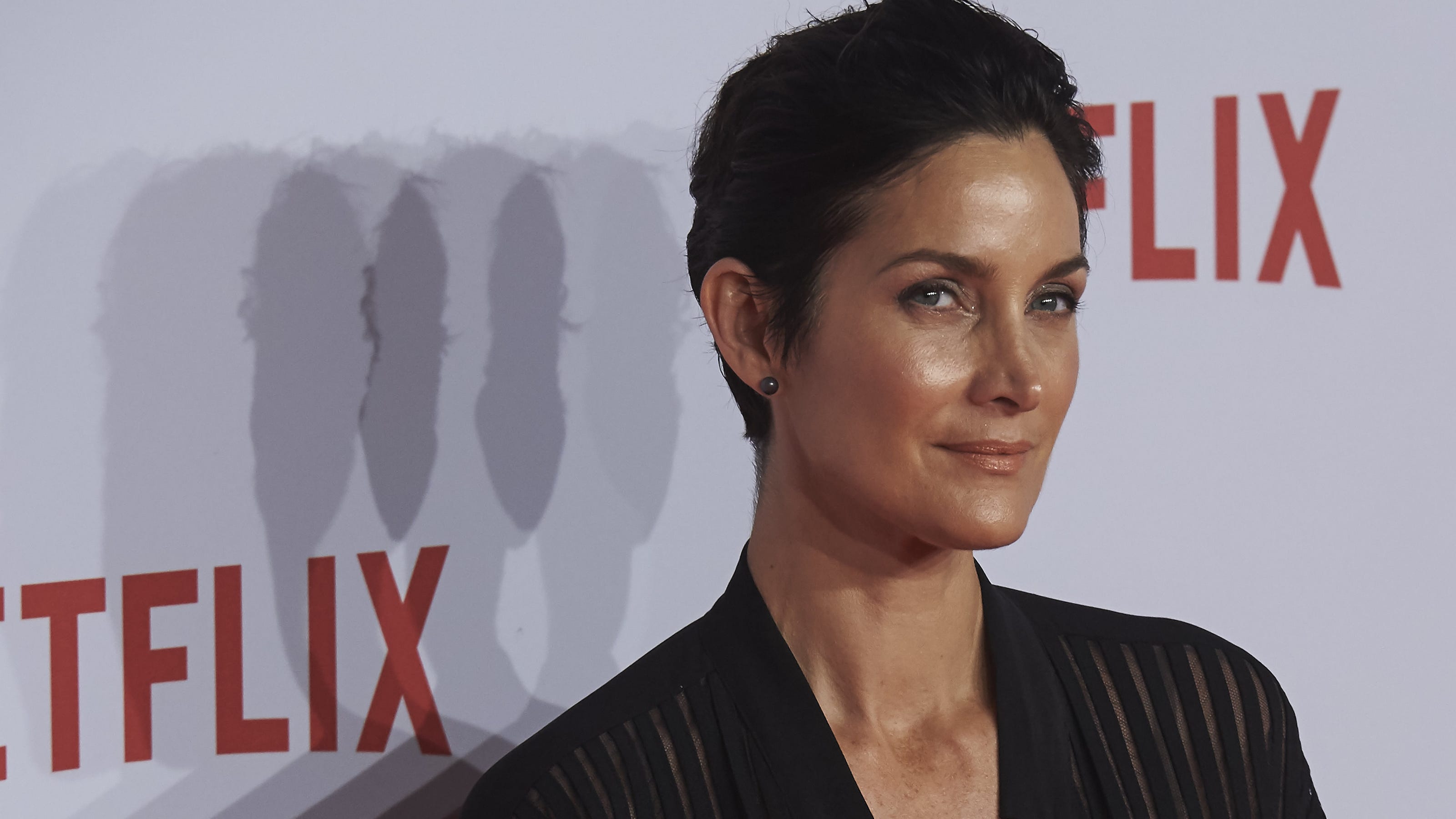 Carrie-Anne Moss (Matrix, Memento, Silent Hill: Revelation) was offered a  grandmother role literally the day after her 40th birthday | ResetEra