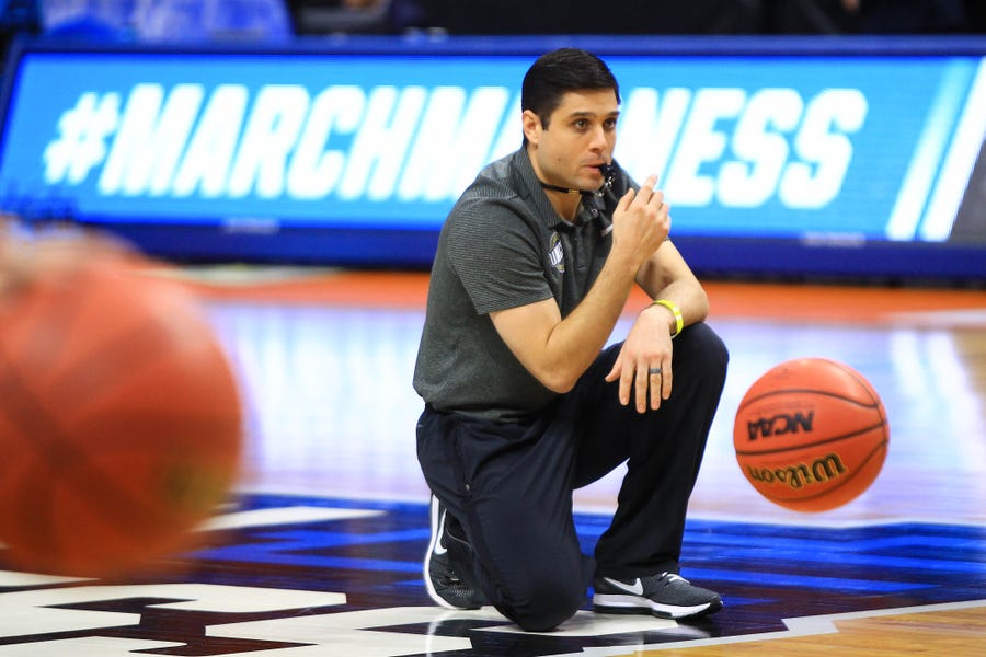 Five things to know about new Cincinnati Bearcats basketball coach Wes Miller