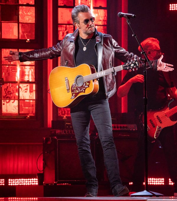 Eric Church performs blazing song 'Heart On Fire' on CMA Awards 2021