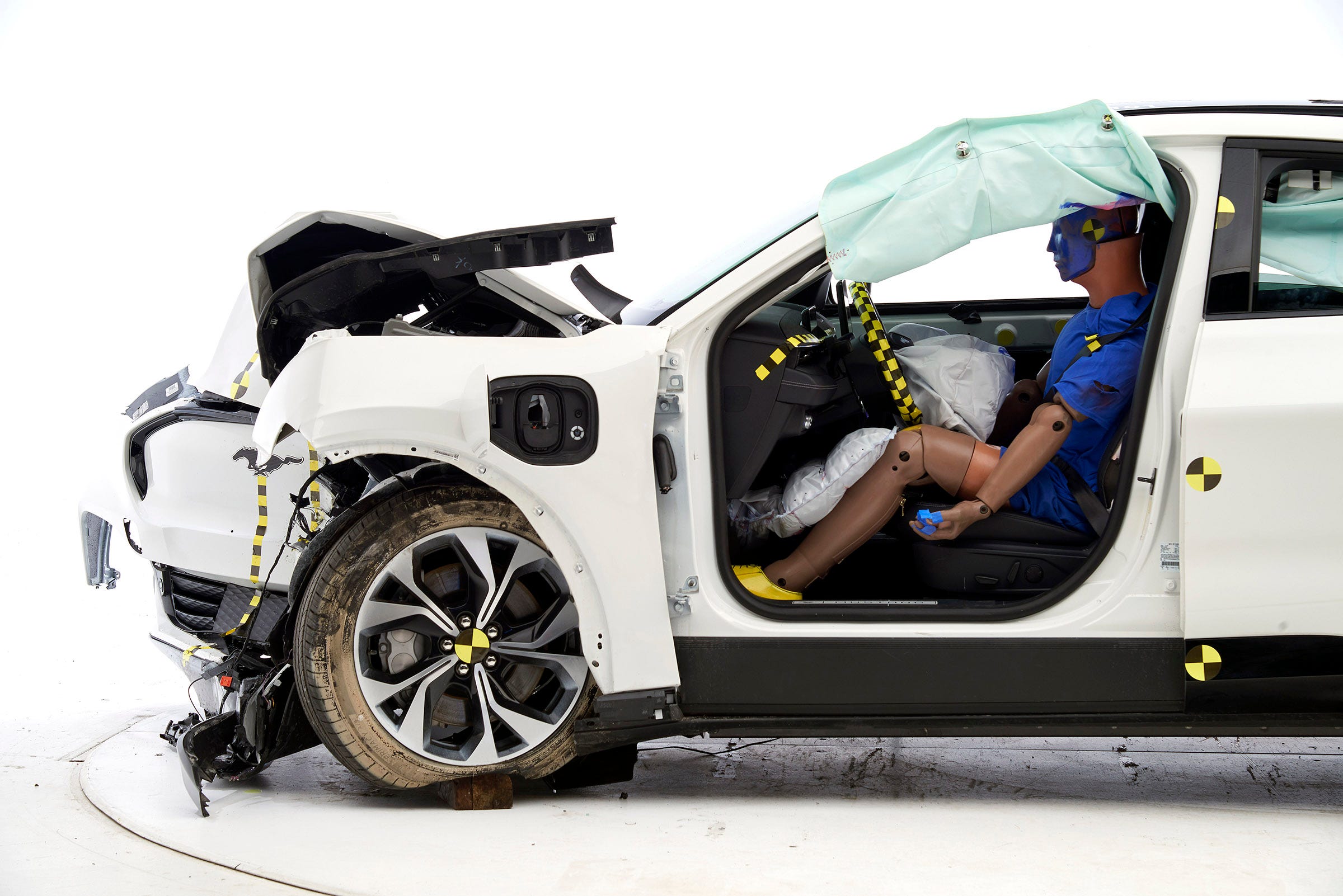 After Six Crash Tests Ford Mustang Mach E Scores Top Pick From Iihs