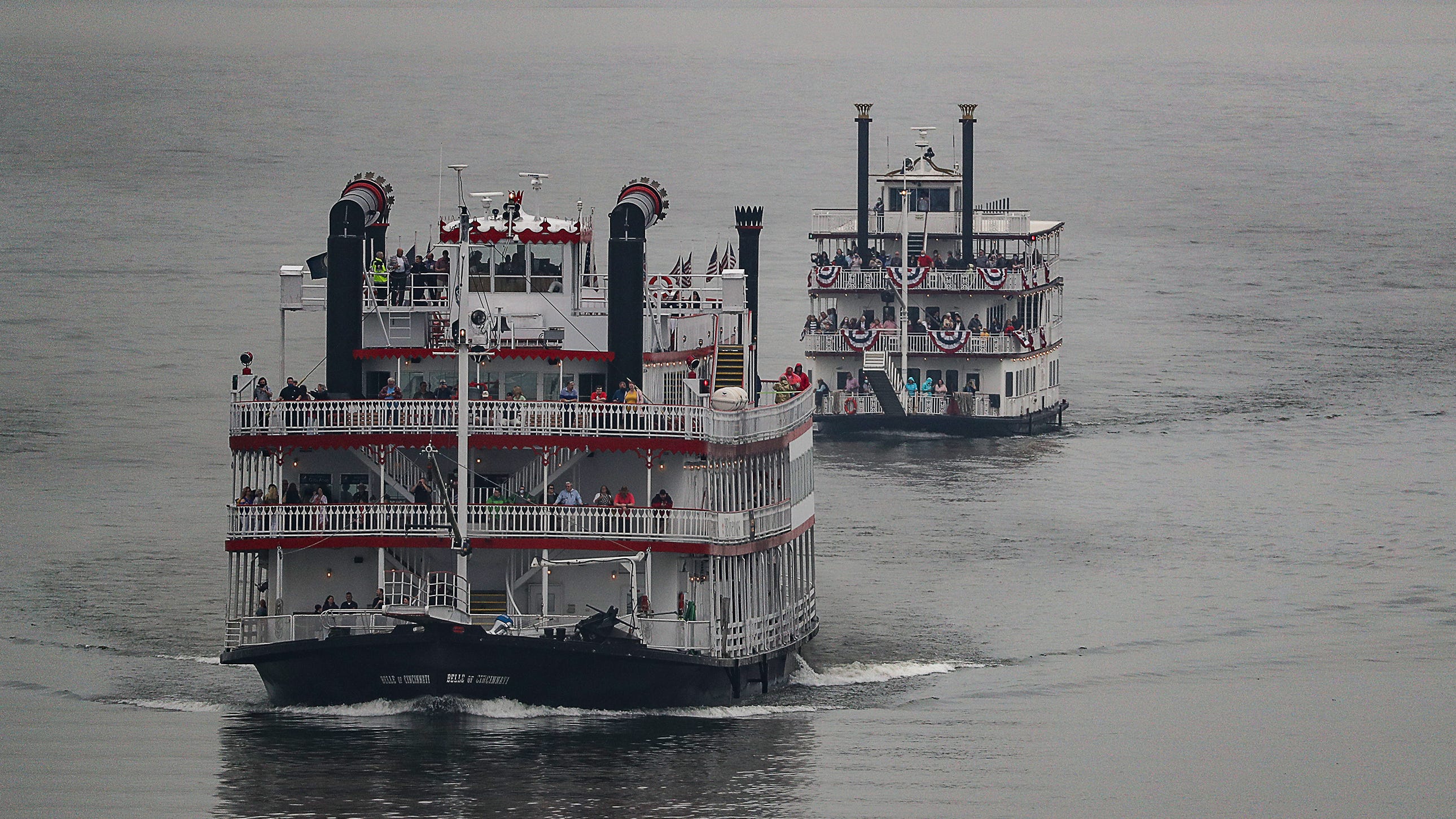 Great Steamboat Race 2021 Belle of Louisville cruises to victory