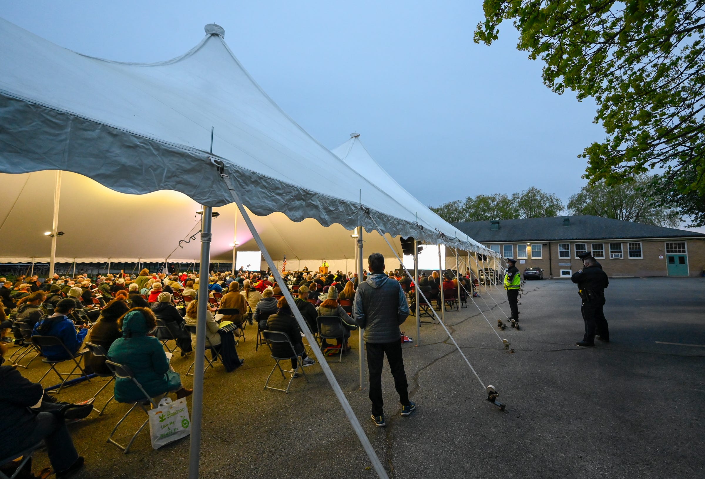 49 articles, 1 night = Town Meeting in Marblehead