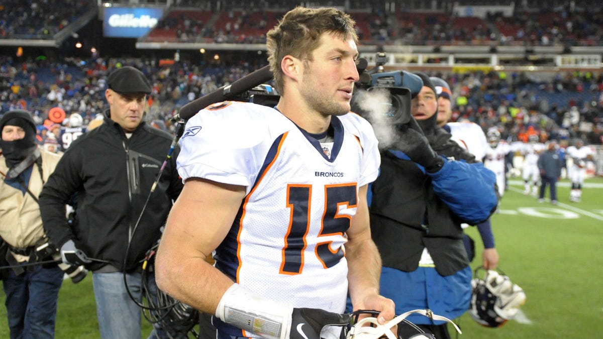 Tim Tebow season-ending finger injury