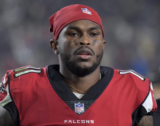 Atlanta Falcons wide receiver Julio Jones (11) reacts during the NFC Wild Card playoff football game against the Los Angeles Rams at Los Angeles Memorial Coliseum.