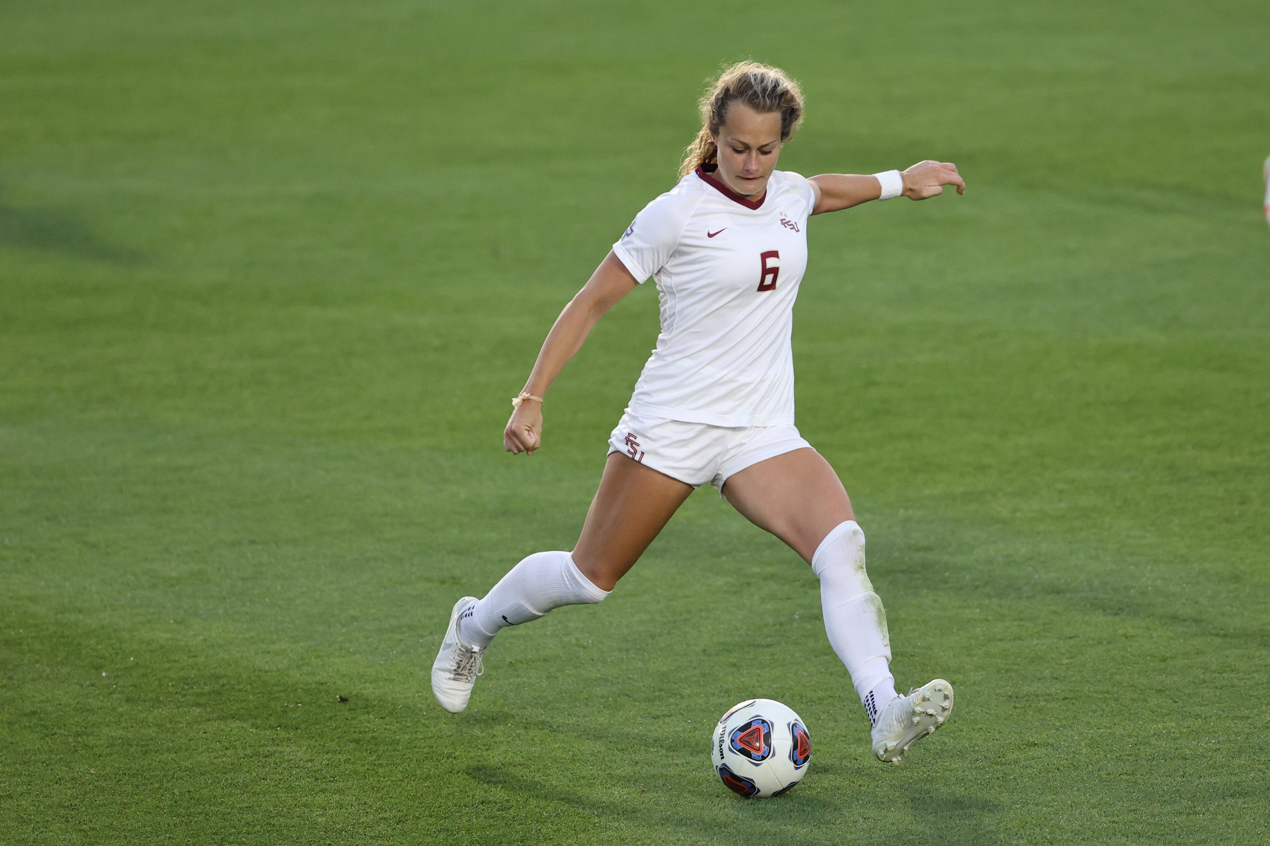 Jaelin Howell Wins Hermann Trophy; Sophia Smith One Of World's Top ...