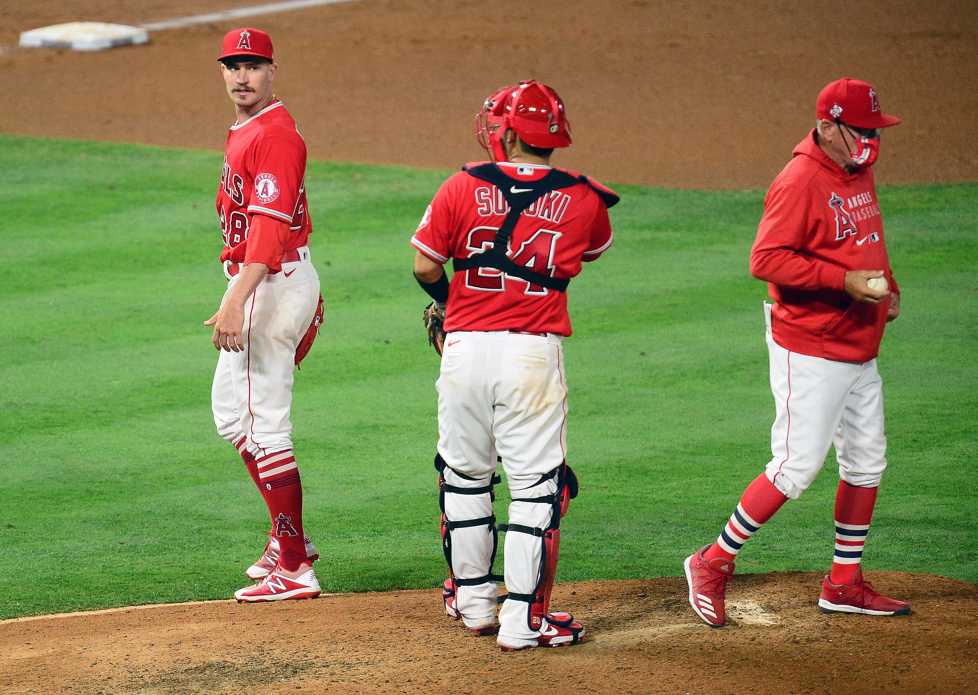 Aroldis Chapman to undergo facial surgery, out 6-8 weeks