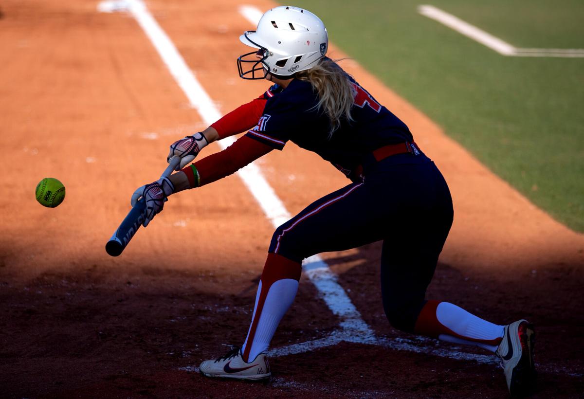 SOFTBALL: Outfielders Lou Gilbert, Isabella Dayton Transfer To Texas