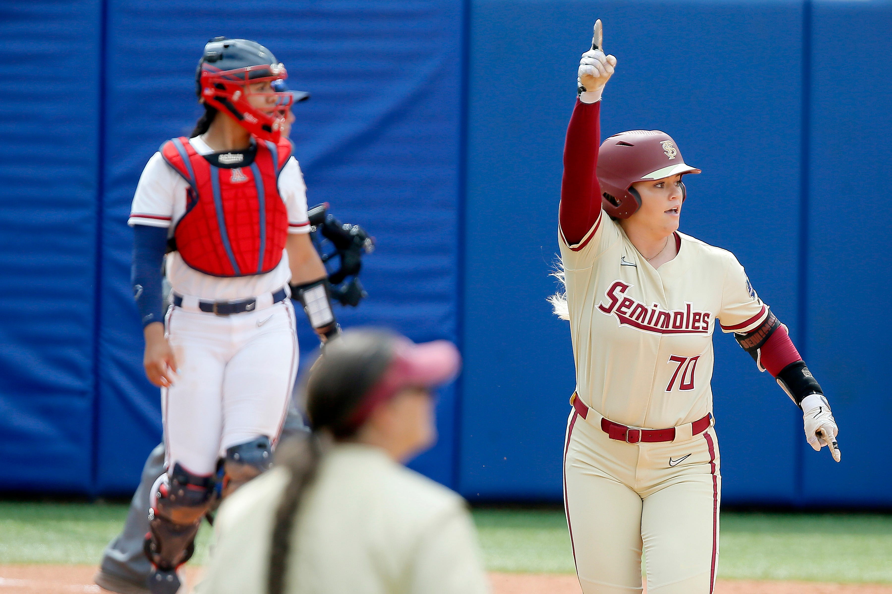FSU softball marches on, defeats Oklahoma State in elimination game