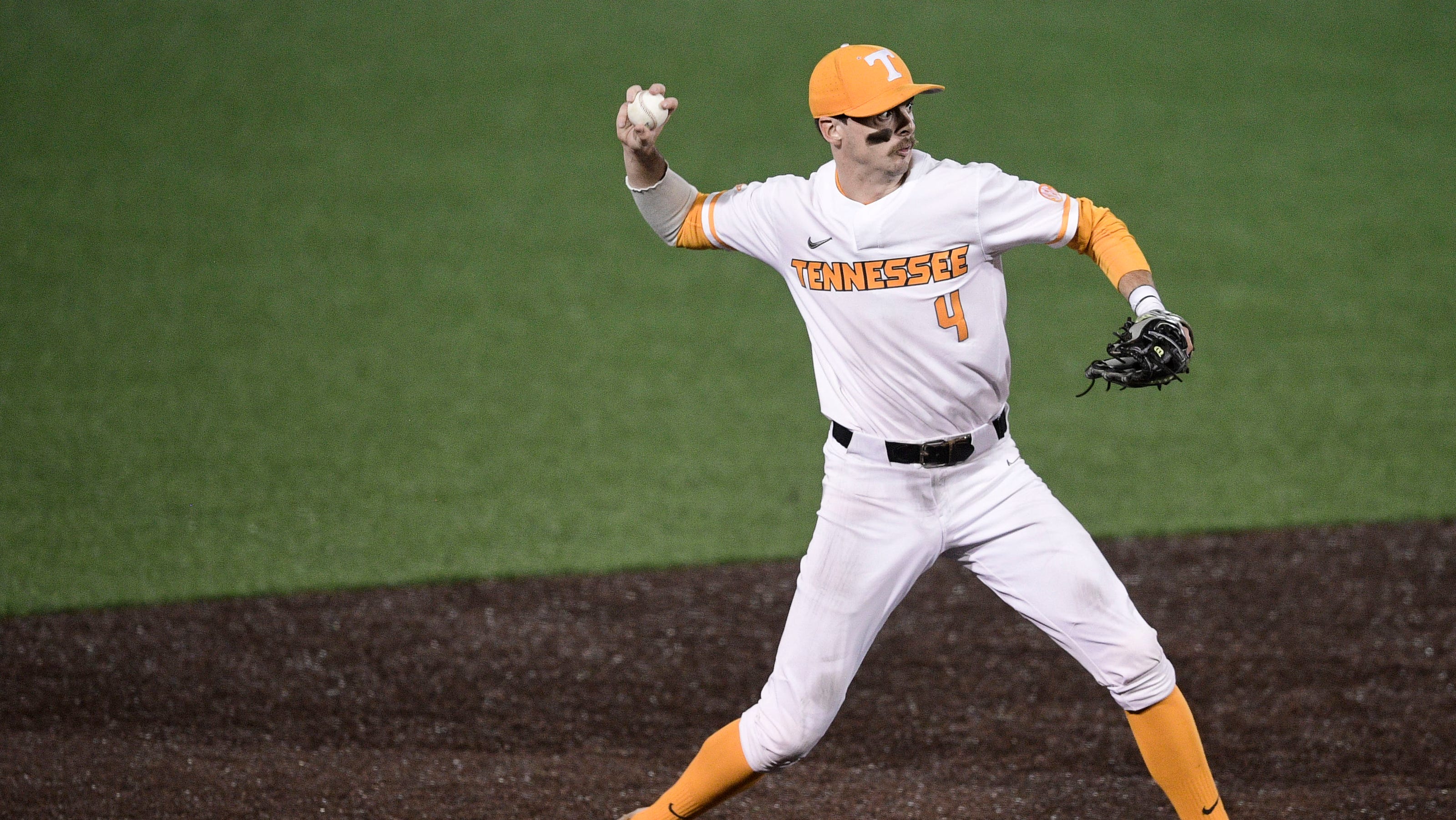 Chicago Cubs pick Tennessee baseball shortstop Liam Spence in MLB Draft