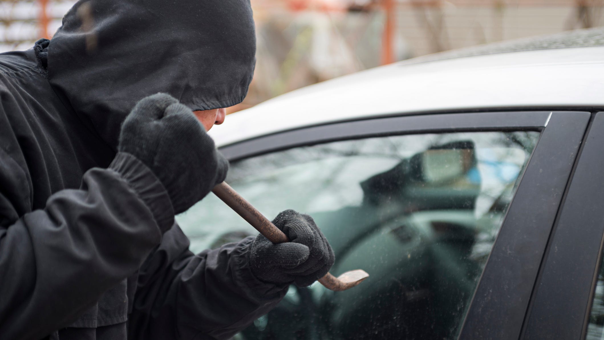 4 important tips to guard against the rise of car burglaries