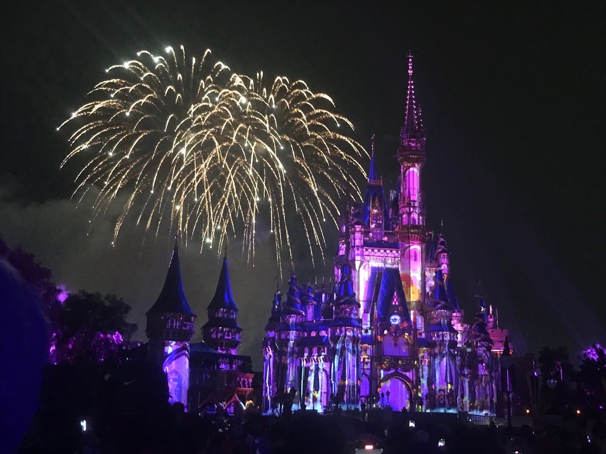 Revealed The Best Place To Watch Magic Kingdom Fireworks The Family
