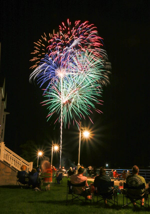 Sheboygan Fourth of July fireworks rescheduled for Tuesday night