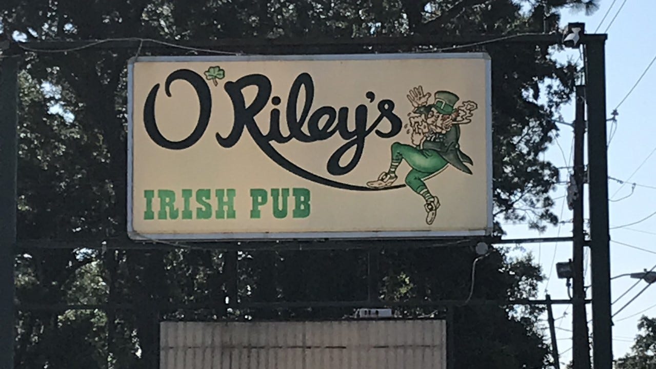 O Riley S Uptown Tavern Customer Accidentally Shoots Himself At Bar