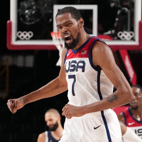 Kevin Durant (7) reacts in the second half of the 