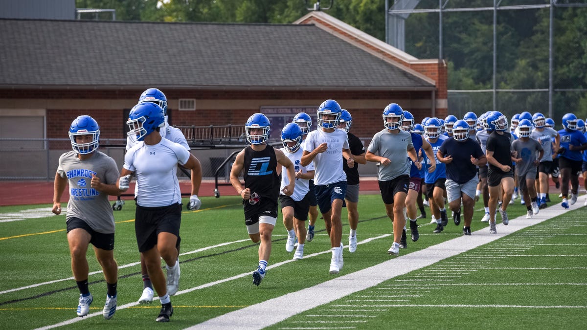 novi-detroit-catholic-central-opens-football-practice-for-2021