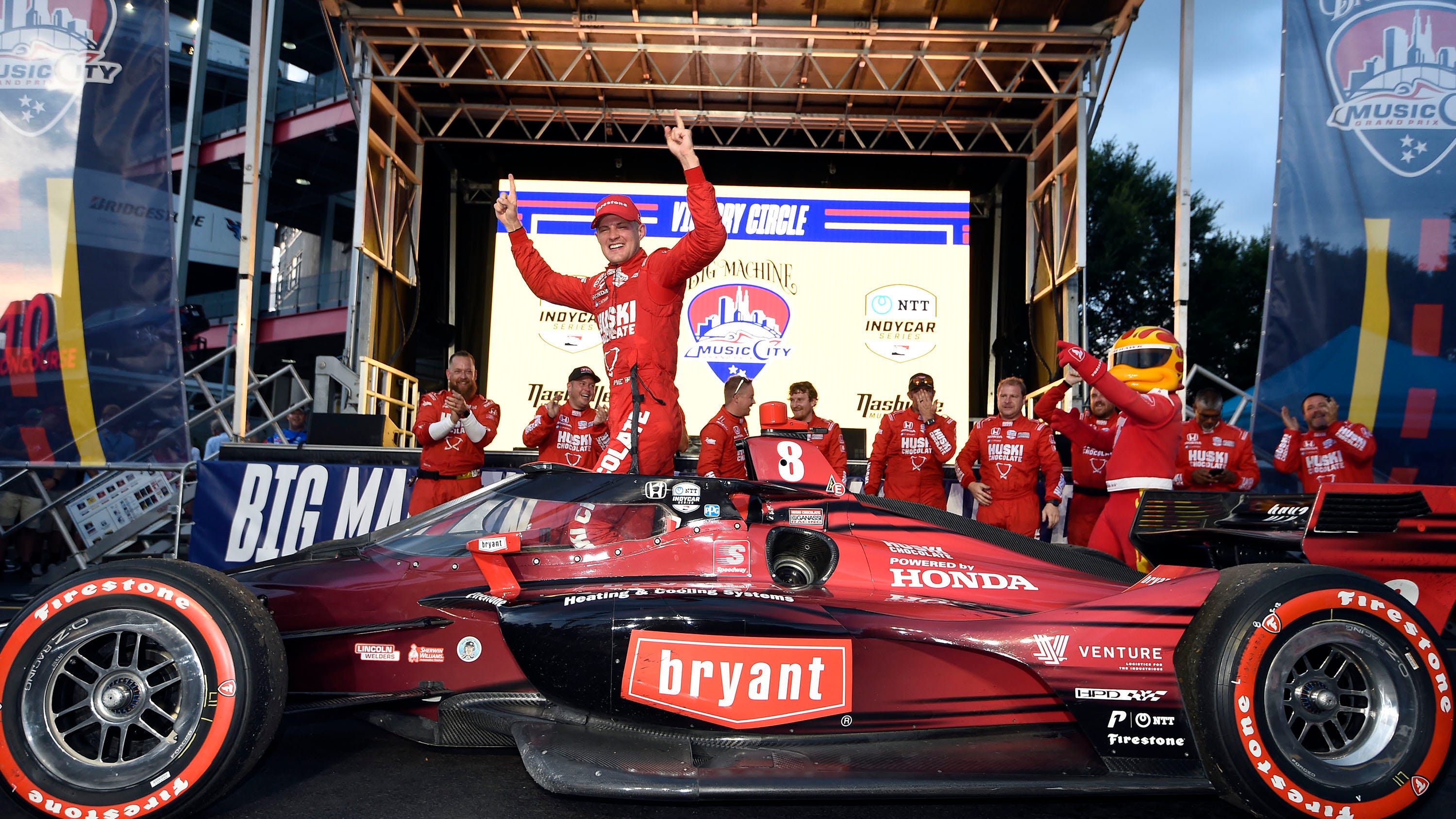 IndyCar Marcus Ericsson goes airborne, wins Music City Grand Prix