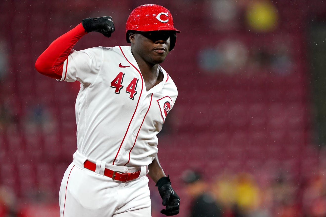 Cincinnati Reds prospect Elly De La Cruz rises in rankings