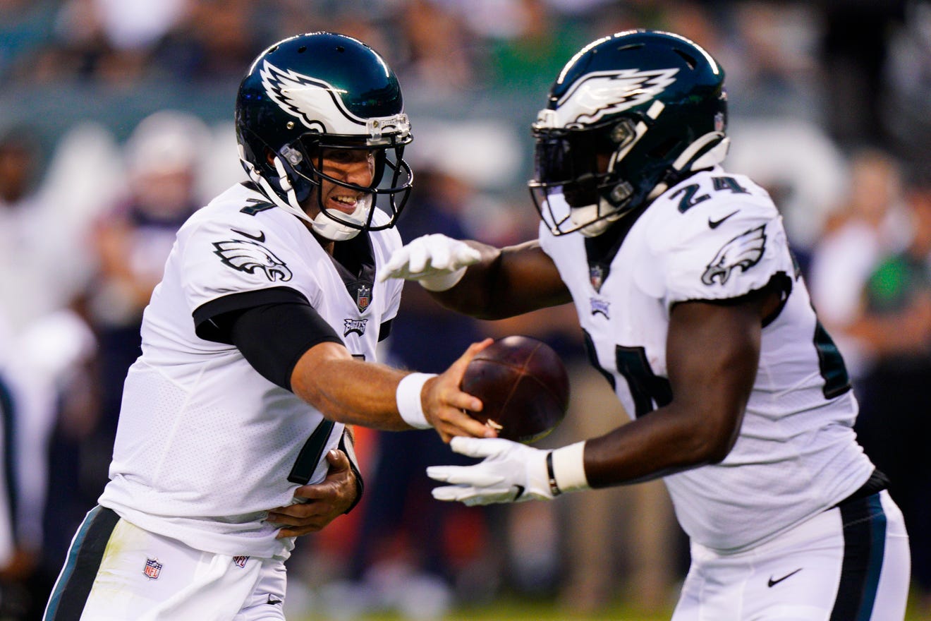 Eagles running backs play as expected in preseason loss to Patriots
