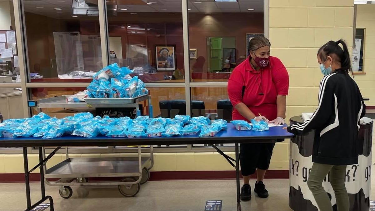 Here are the Milwaukee area schools hosting summer meal programs