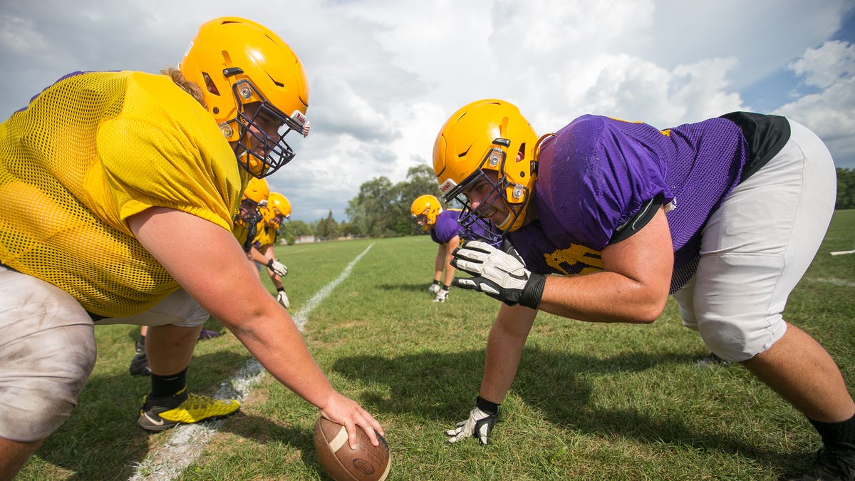 IHSA football Hononegah's powerful offensive, defensive lines