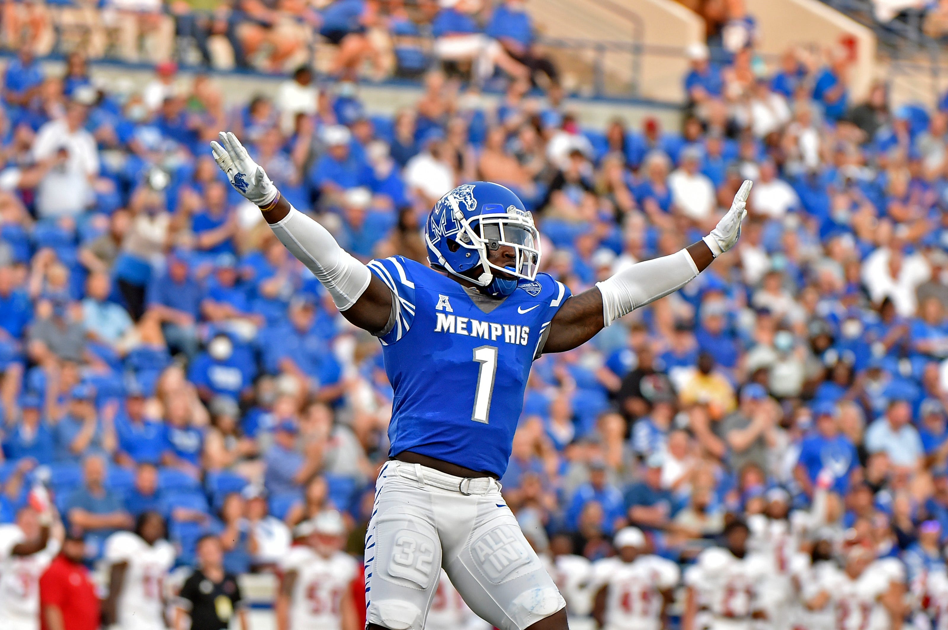 Memphis Football: Seth Henigan Historic In Tigers Debut That Felt Familiar