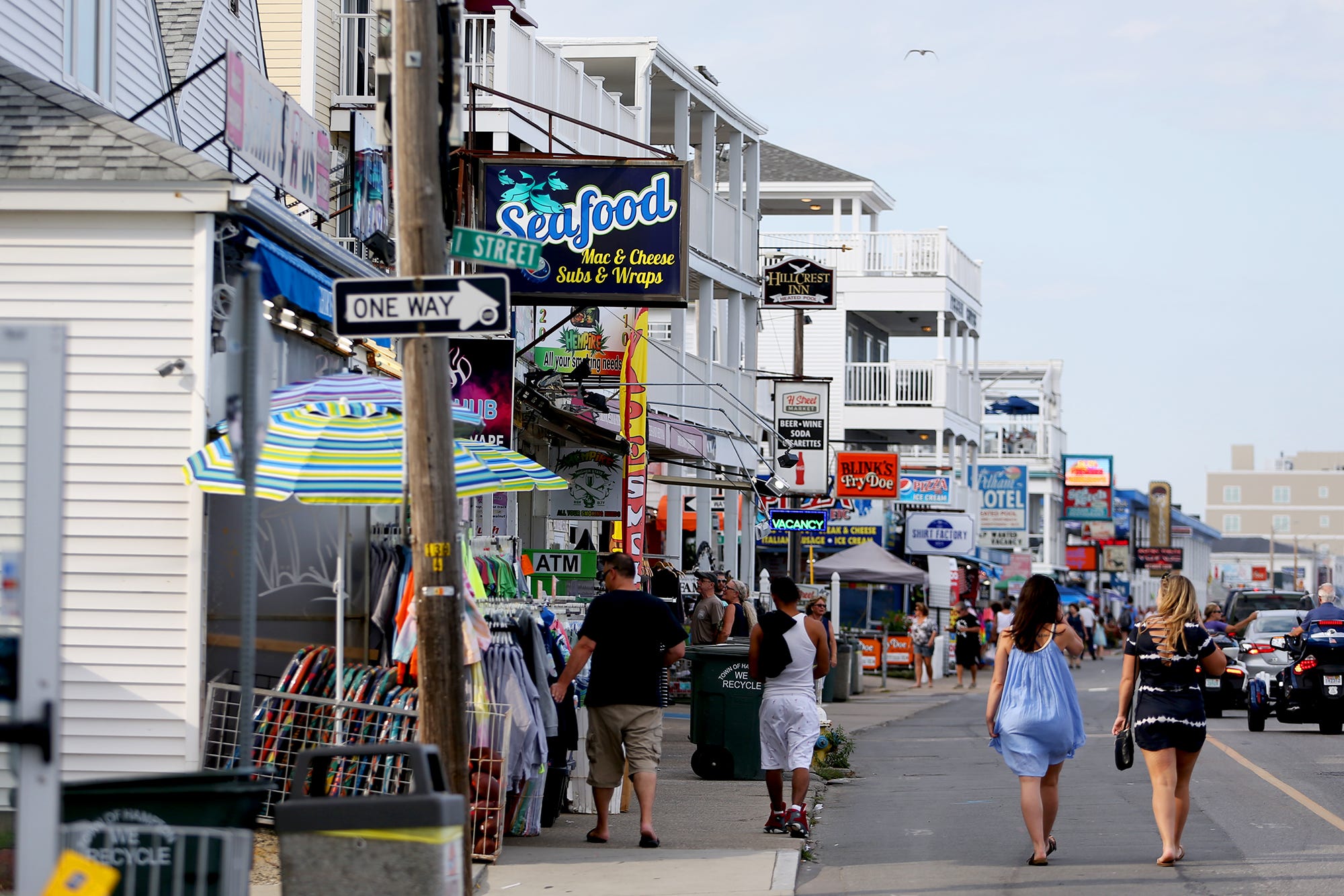 Are Dogs Allowed On Hampton Beach Boardwalk