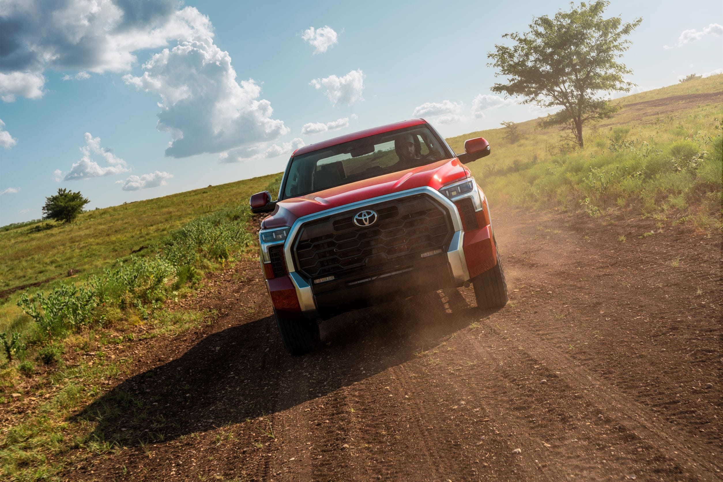 Toyota Tundra Redesigned Toyota Overhauls Full Size Pickup For 2022