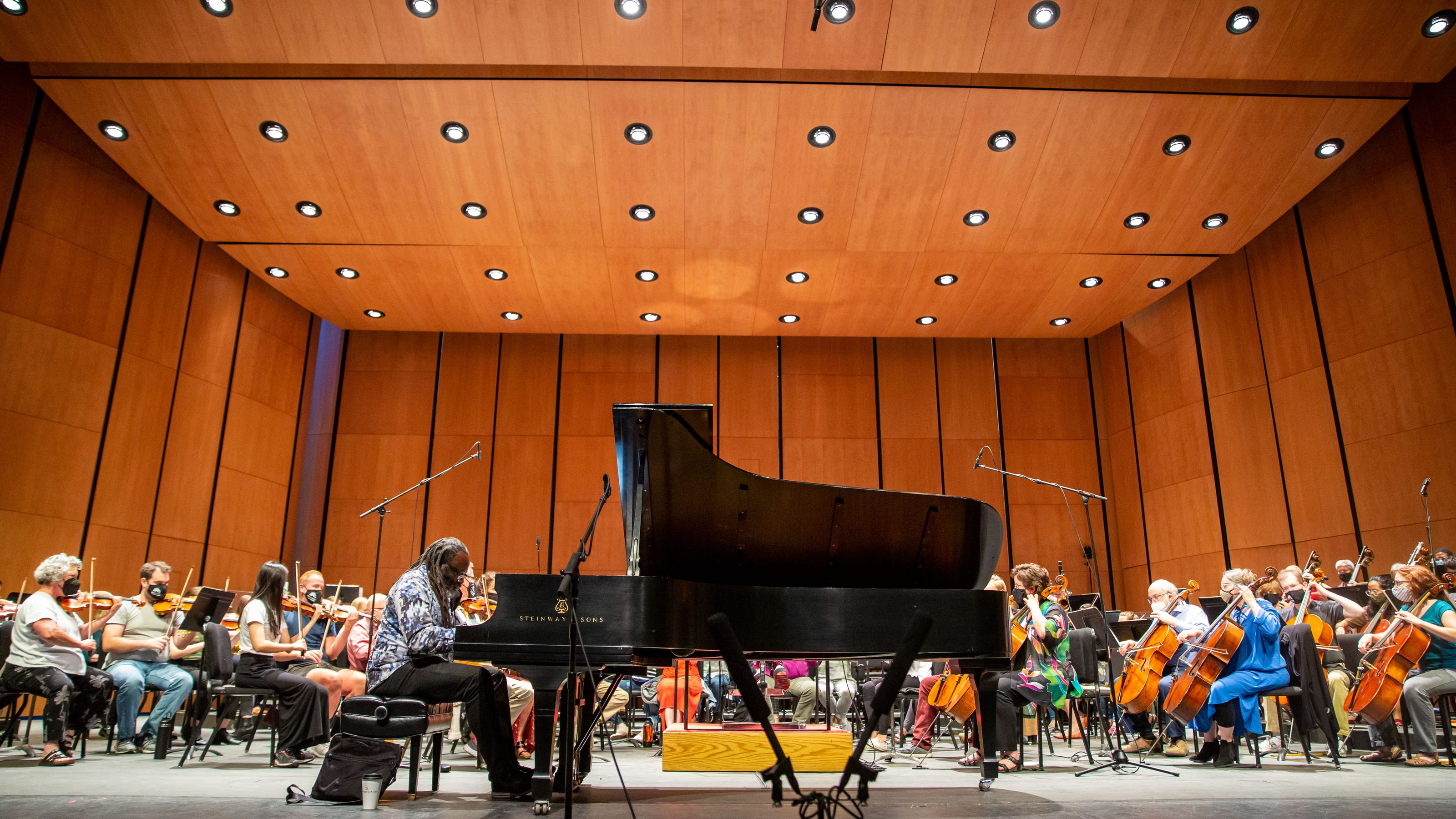 Des Moines Symphony will be inperson at Civic Center for 2021 season