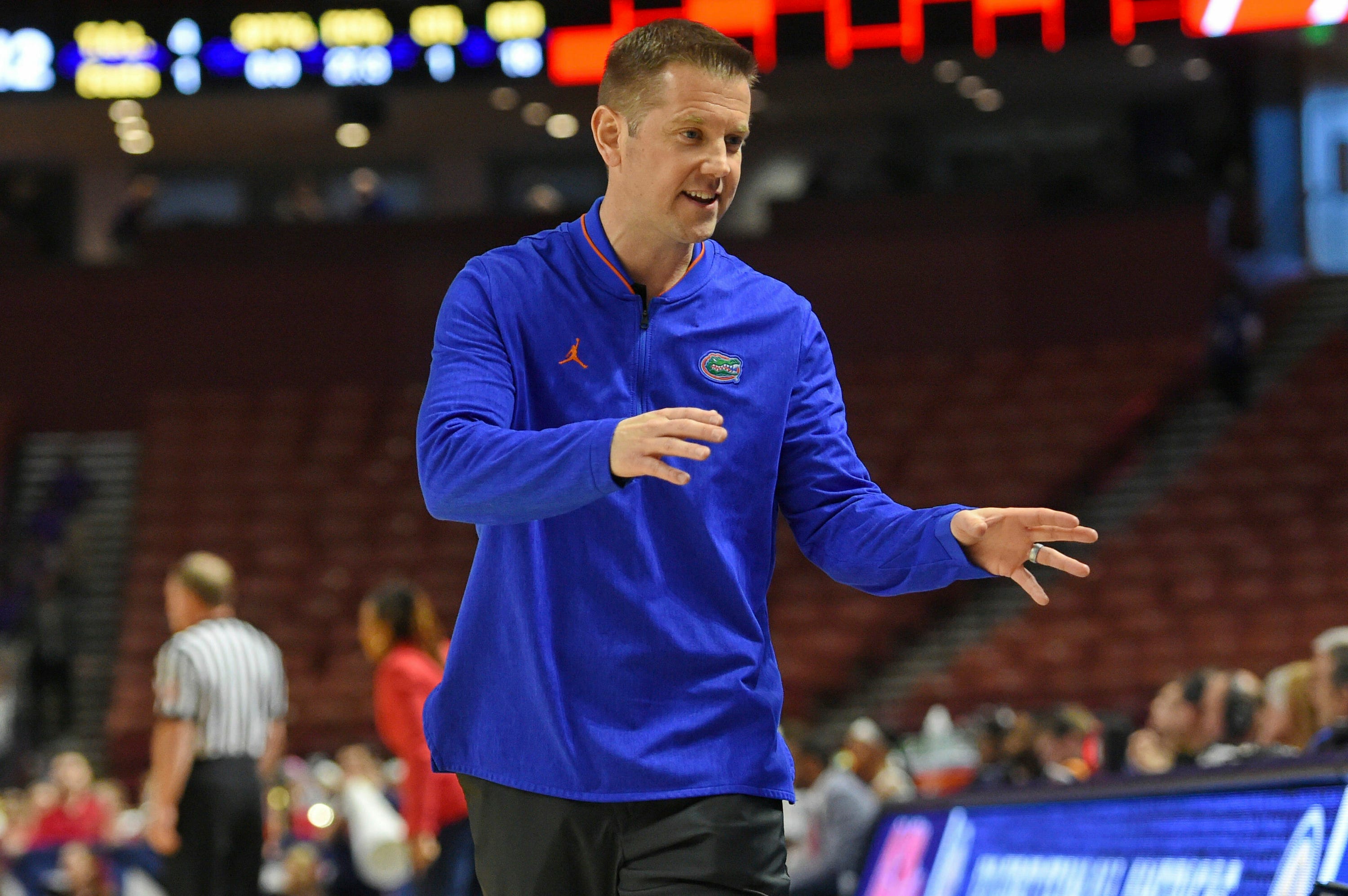 Ex-Florida coach Cameron Newbauer accused of abuse by former players