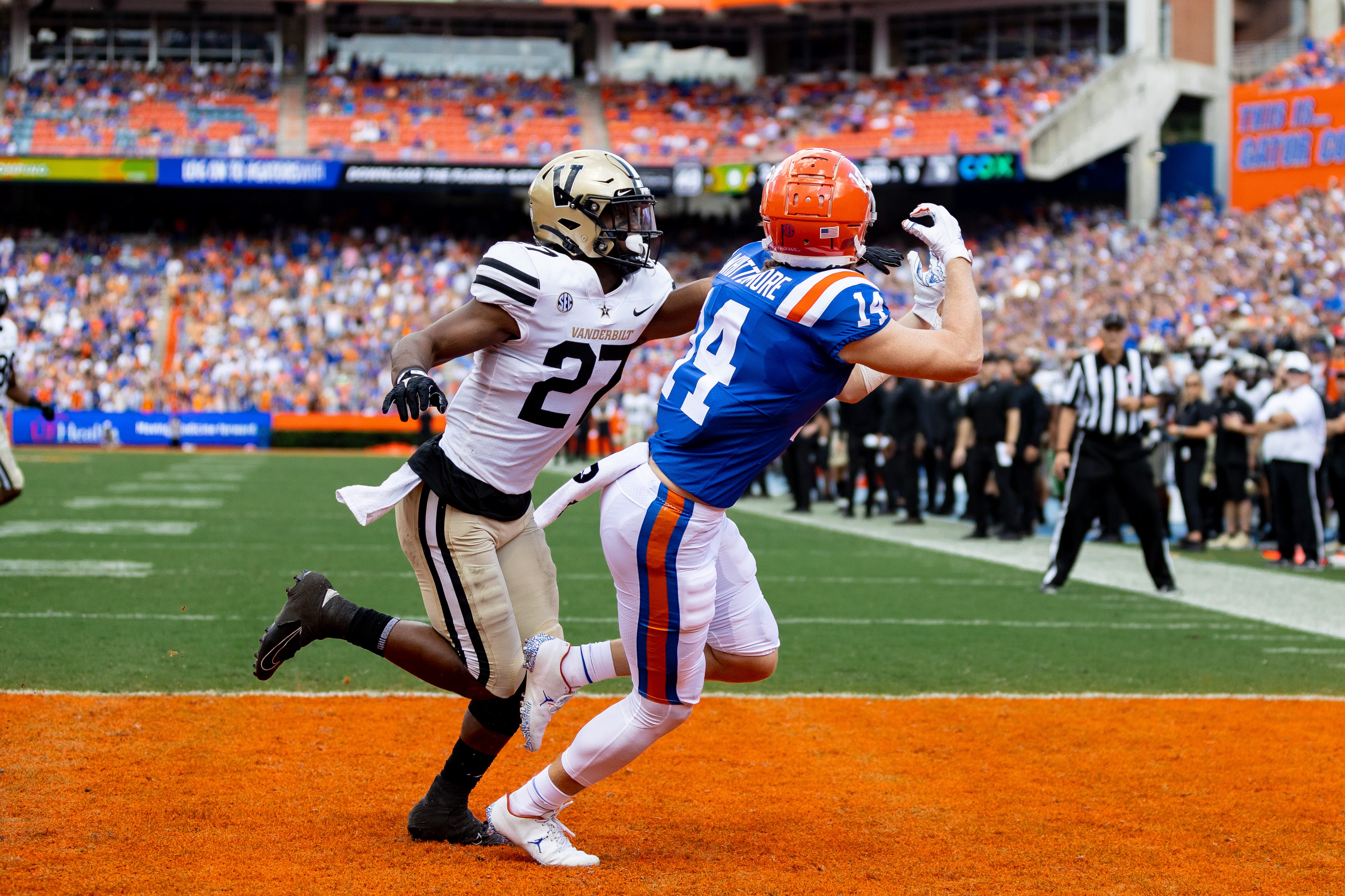 Florida Gators Rout Vandy Behind Jones' Career Day, Defensive Shutout