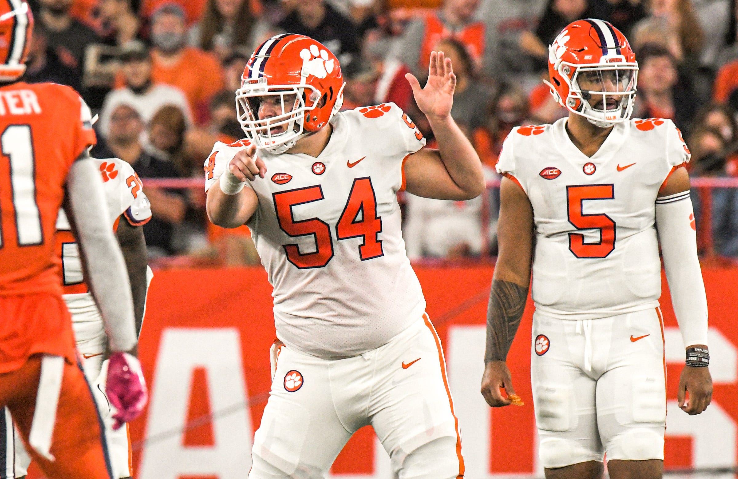 Clemson Starting Offensive Lineman Mason Trotter Out For Cheez-It Bowl