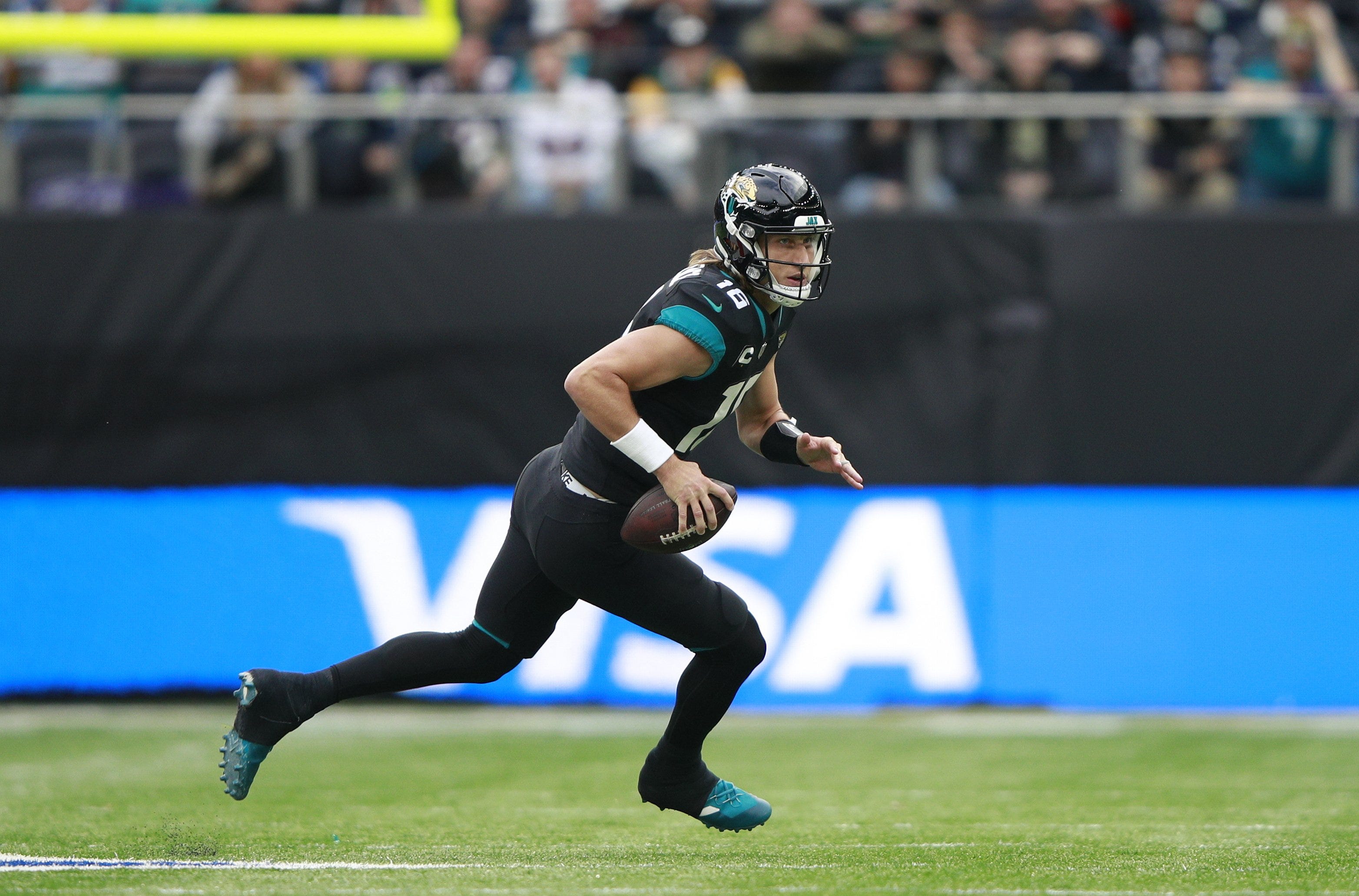 Jaguars' Trevor Lawrence Becomes First Rookie QB To Win In London