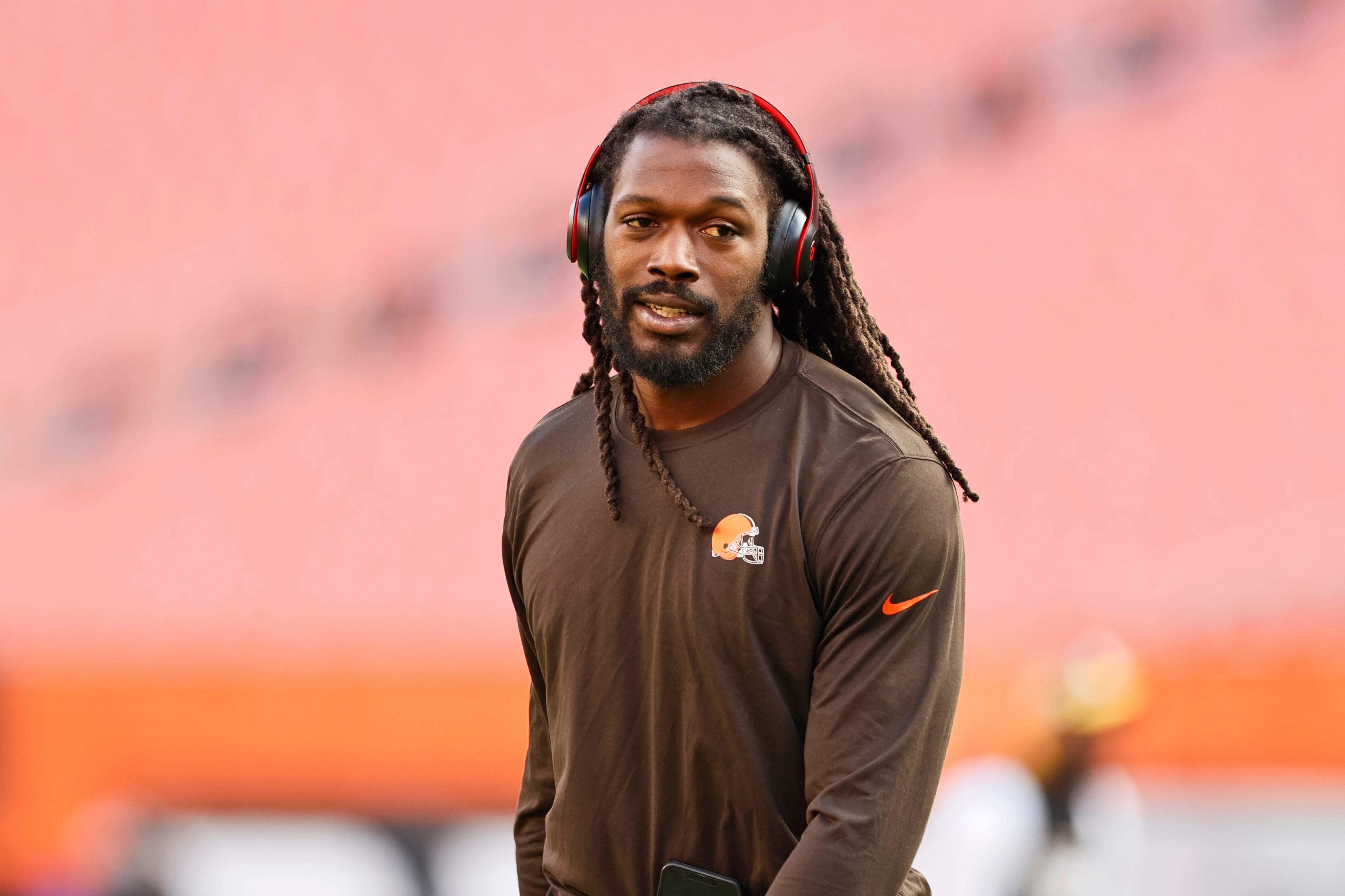 Jadeveon Clowney Returns To Browns Practice To Gear Up For Bengals