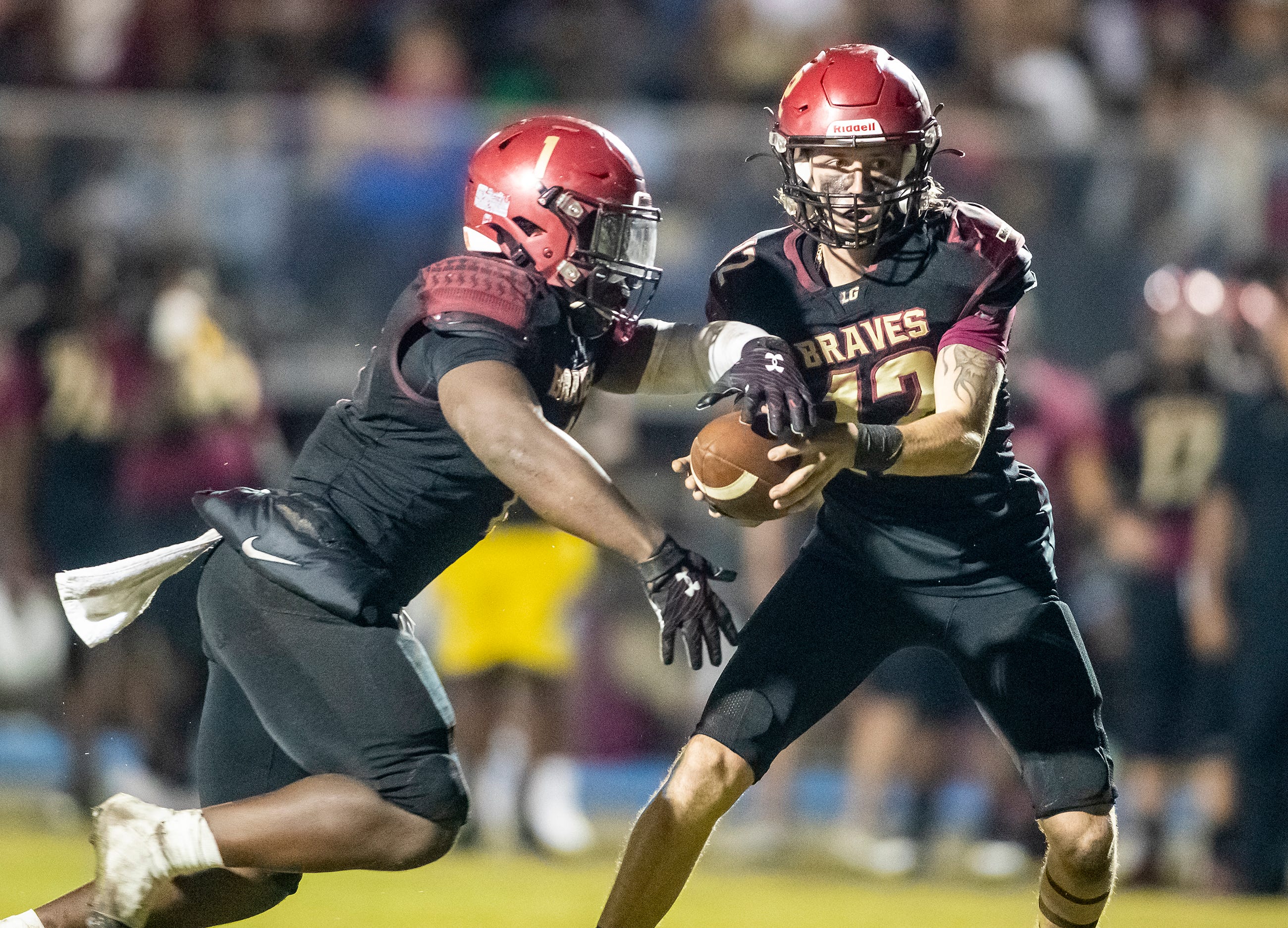 High School Football Playoffs: Lake Gibson QB Hackett Ready For Next ...