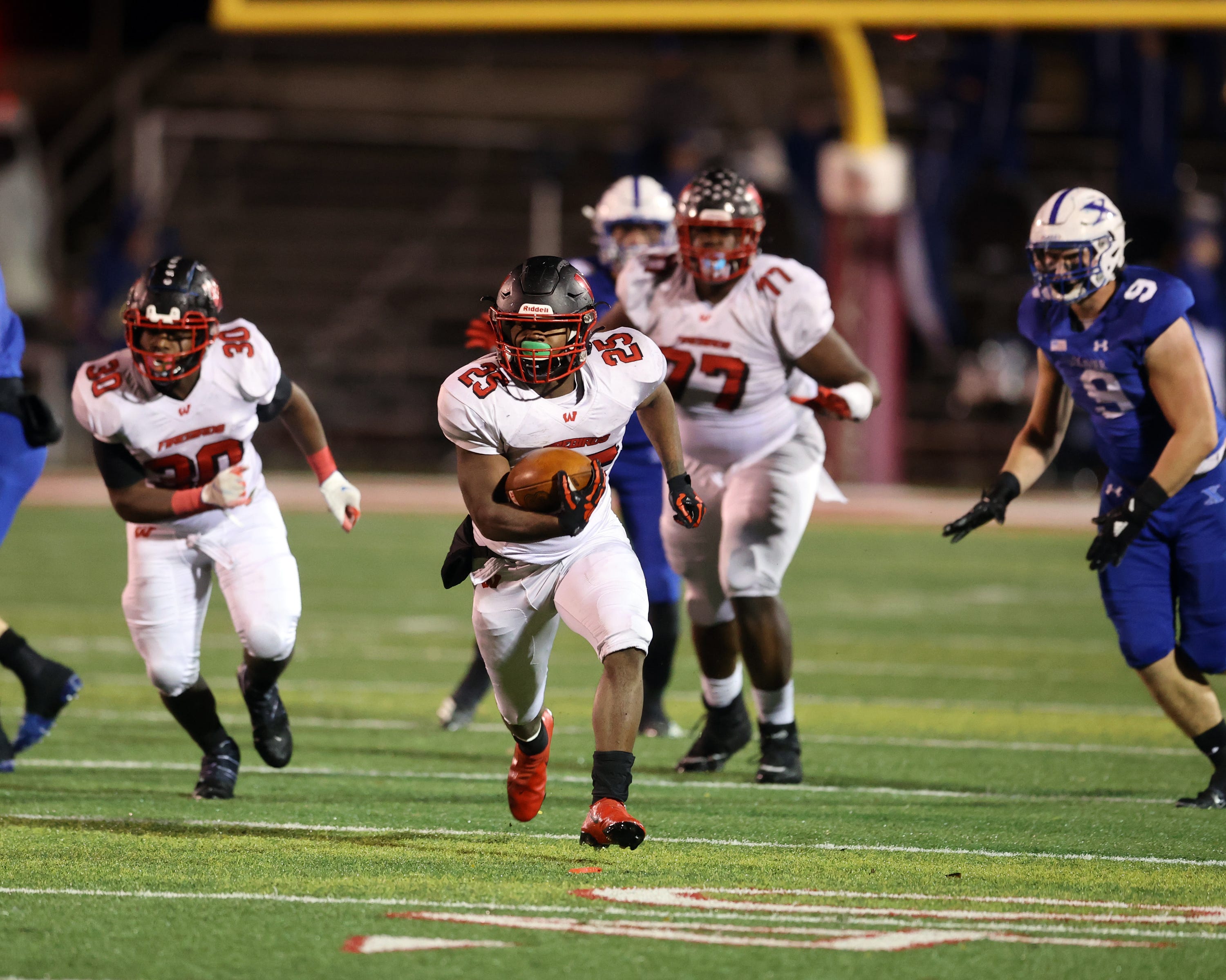 Lakota West gets a last minute touchdown to hold off St. Xavier