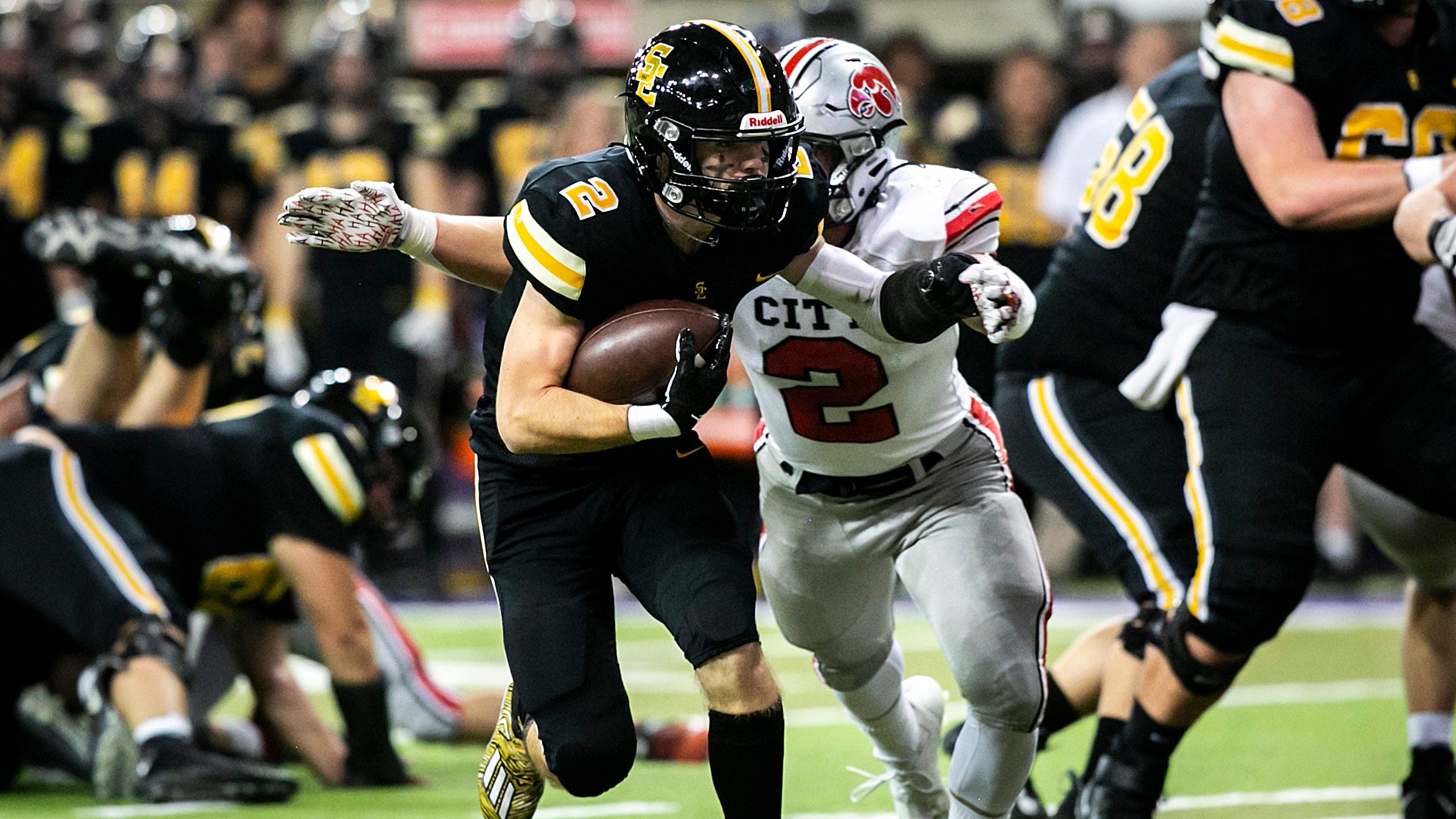 Iowa high school football playoff scores for semifinals at UNIDome