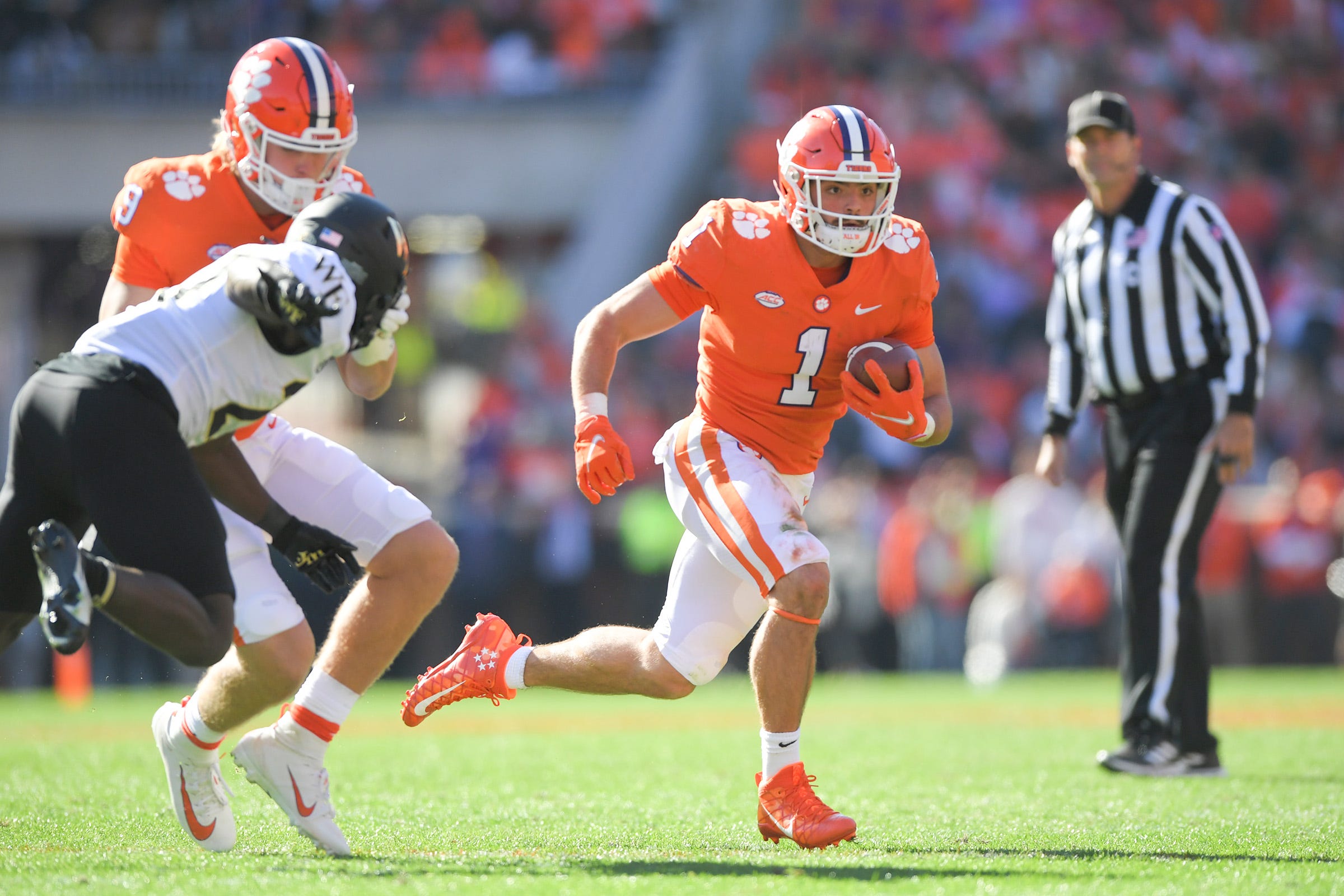 Clemson's Shipley: RBs Battled Friction, 'jealousy' In Early Season