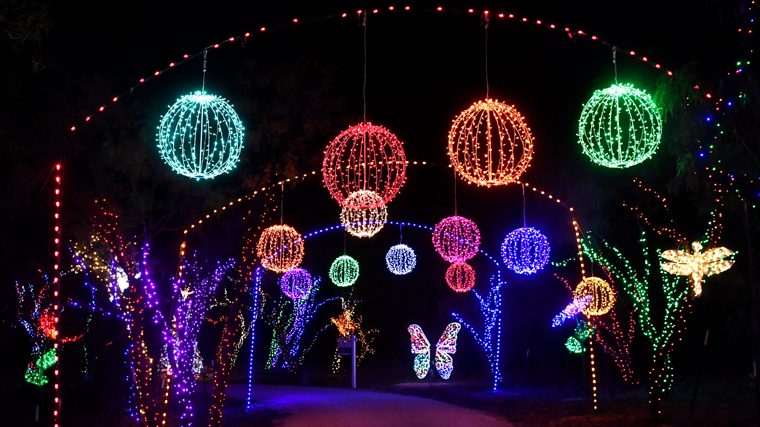 Where to find Abilene Christmas lights tours and displays
