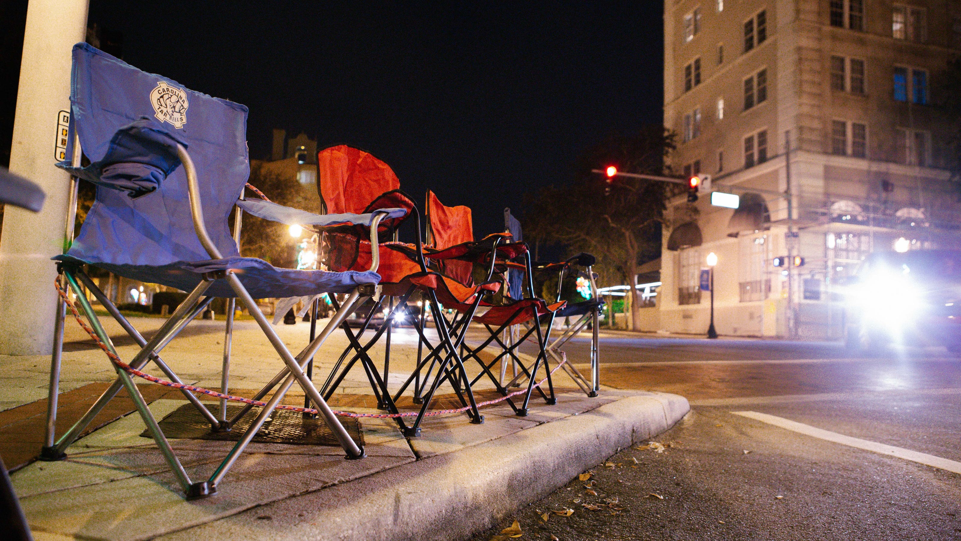 Lakeland discourages setting up chairs to save spots along parade route