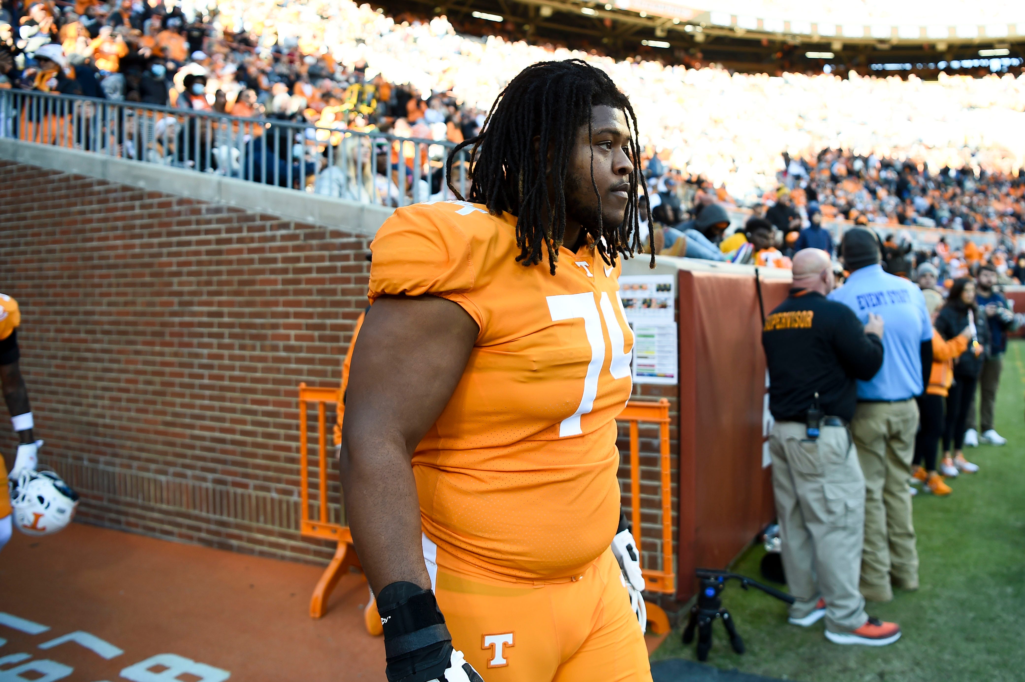 Tennessee Offensive Lineman K'Rojhn Calbert Enters Transfer Portal