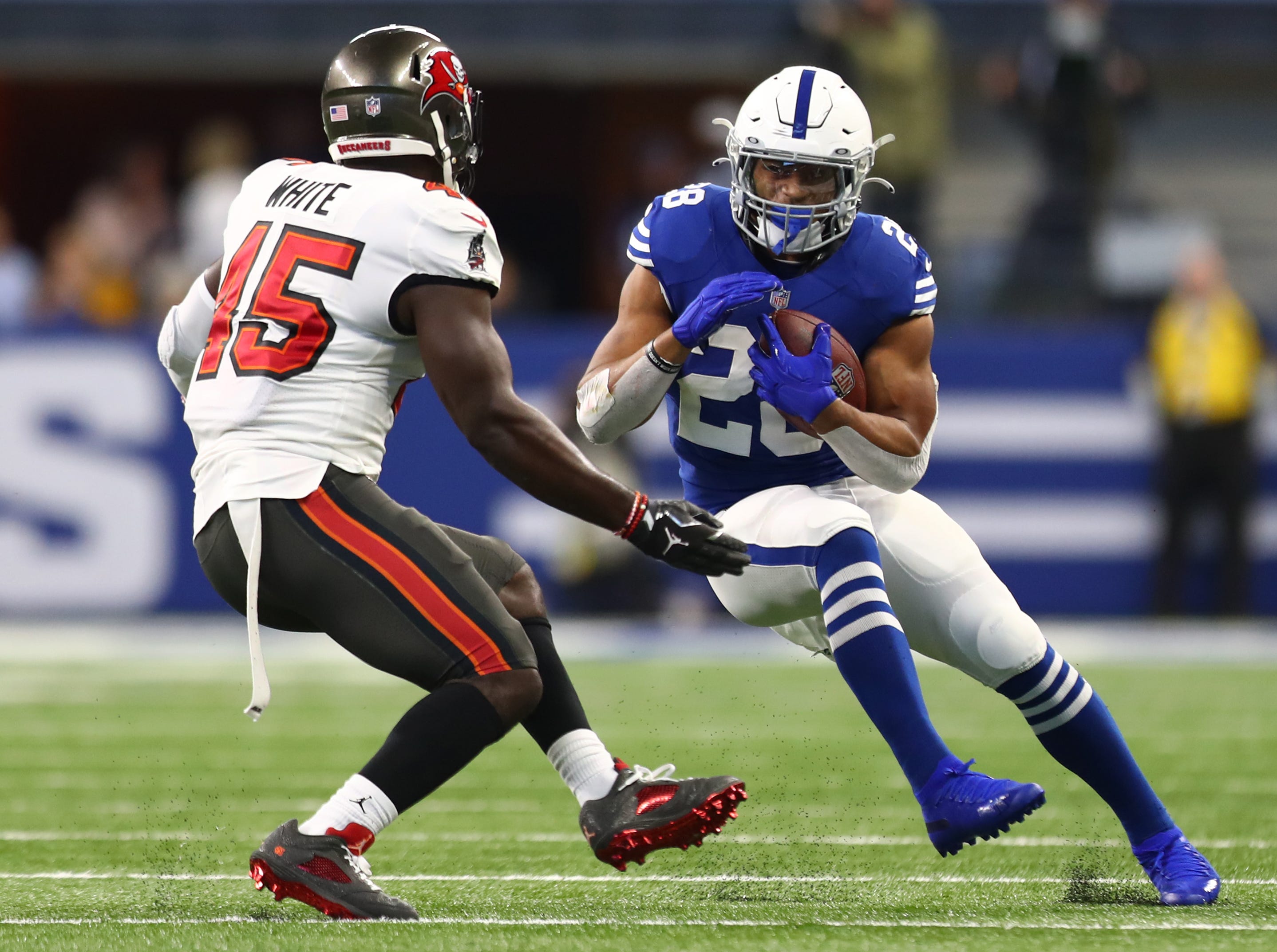 Colts' Jonathan Taylor Named AFC Offensive Player Of The Month