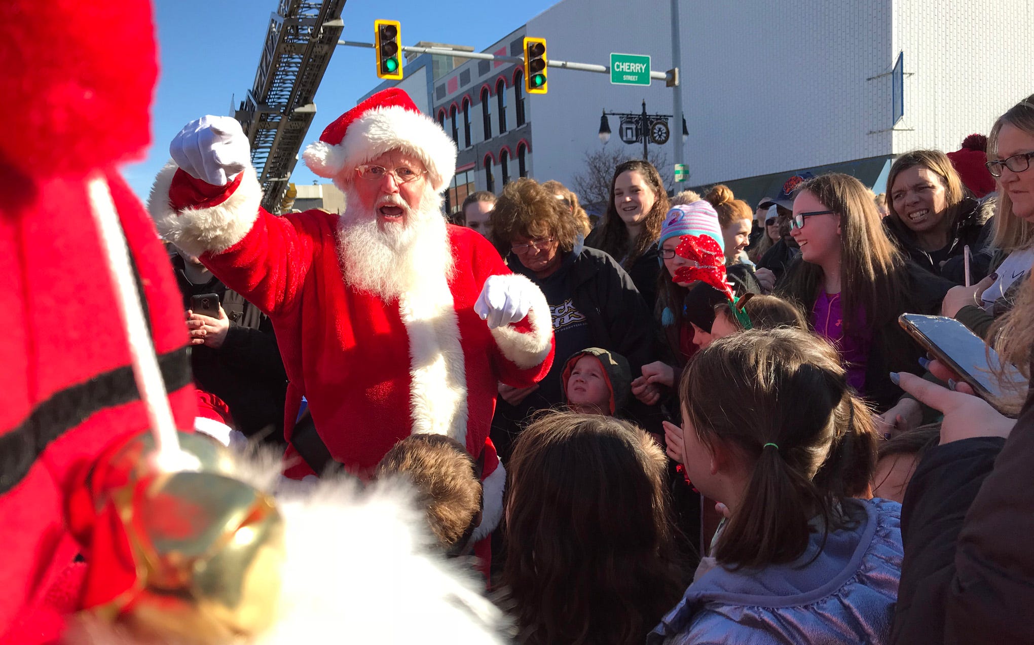 Galesburg Il 2022 Christmas Parade Galesburg Holly Days Parade, With Santa, Steps Off At 5 P.m. Sunday