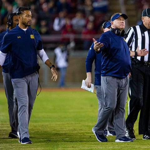 Notre Dame defensive coordinator Marcus Freeman lo