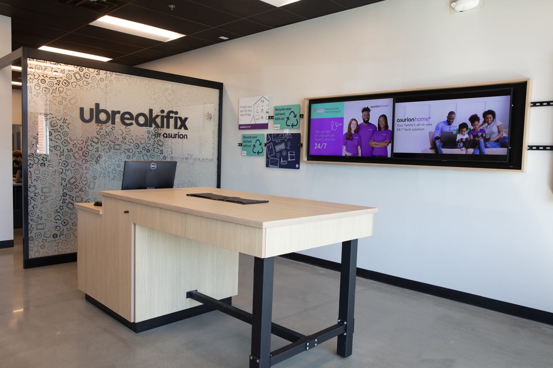 UBreakiFix By Asurion Opens Third Louisville Tech Repair Shop